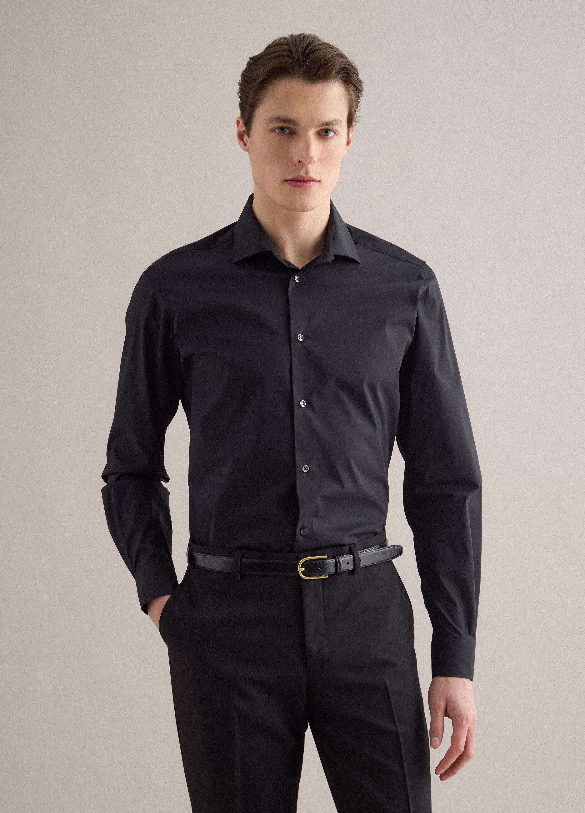Camicia in cotone elasticizzato nera slim fit
