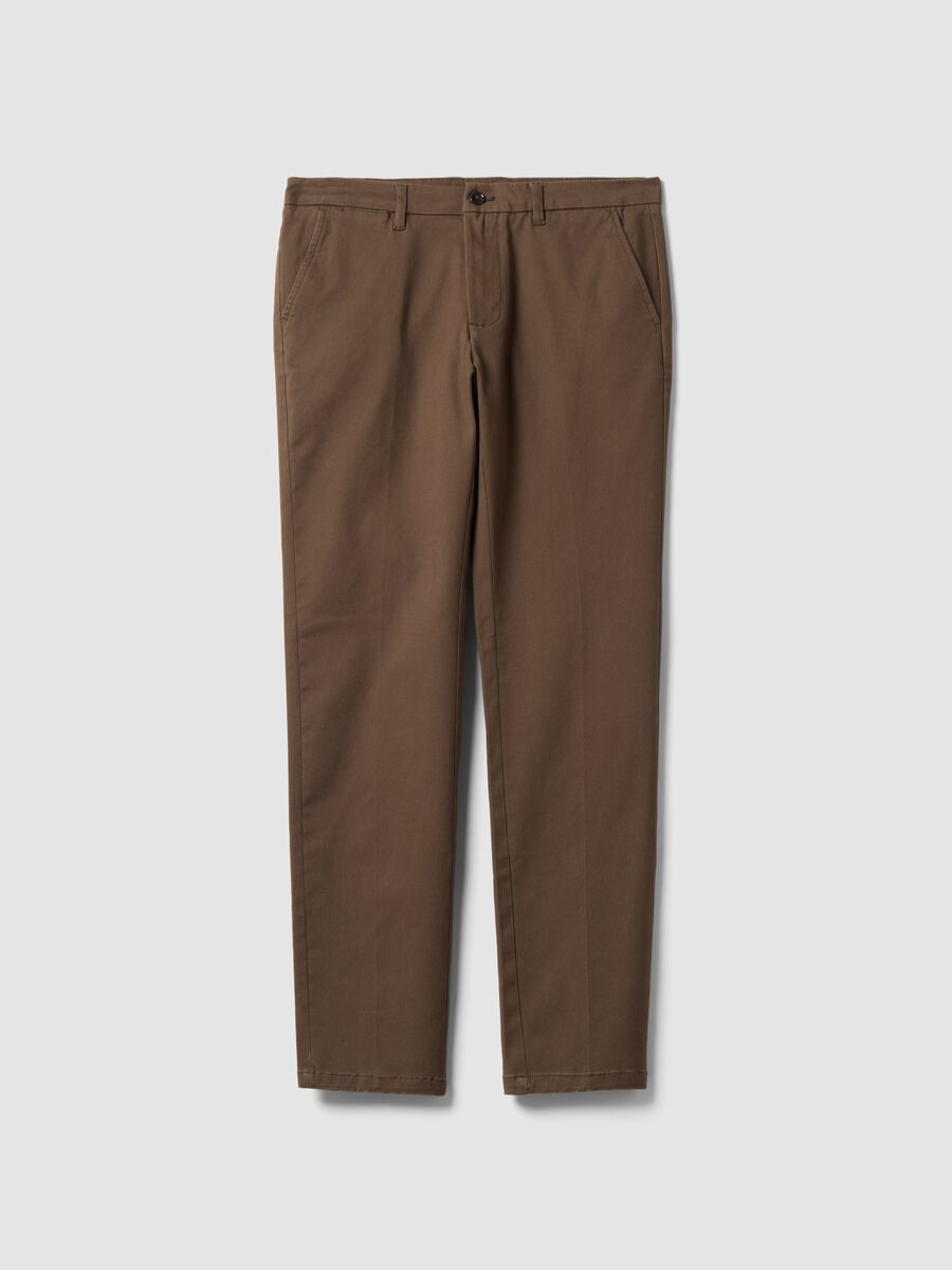 Pantaloni chino marrone in twill di cotone elasticizzato slim fit_0