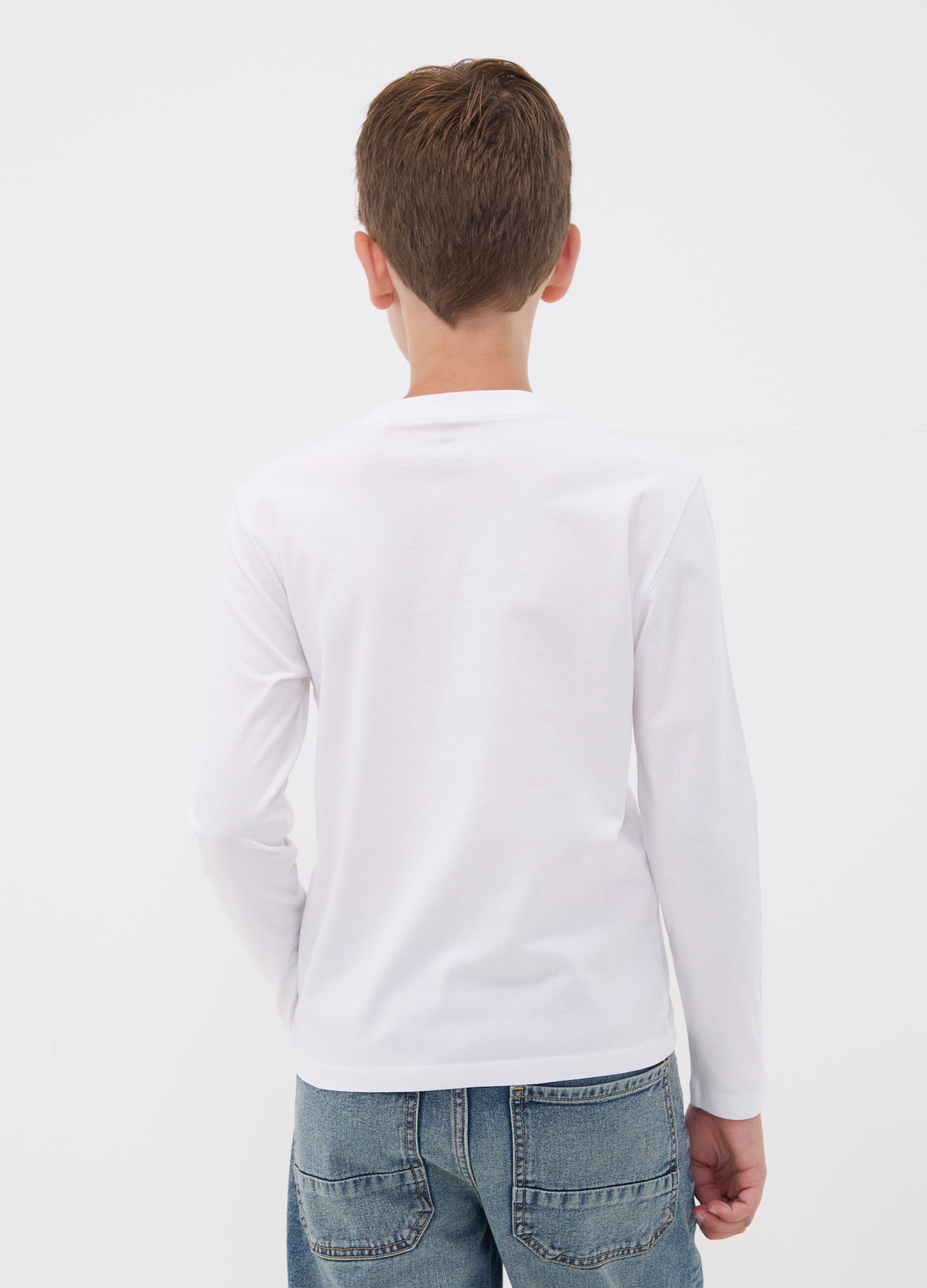 White pure organic cotton T-shirt with &ldquo;Good Game&rdquo; slogan for boys