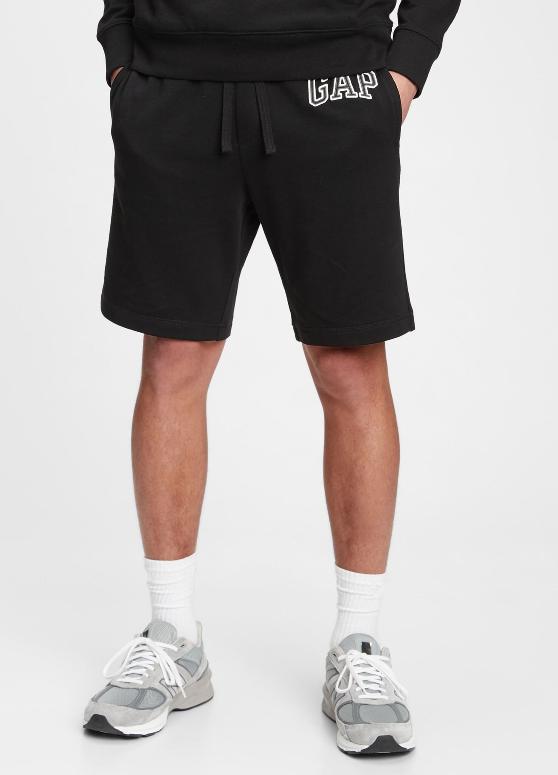 Bermuda jogger in felpa con ricamo logo