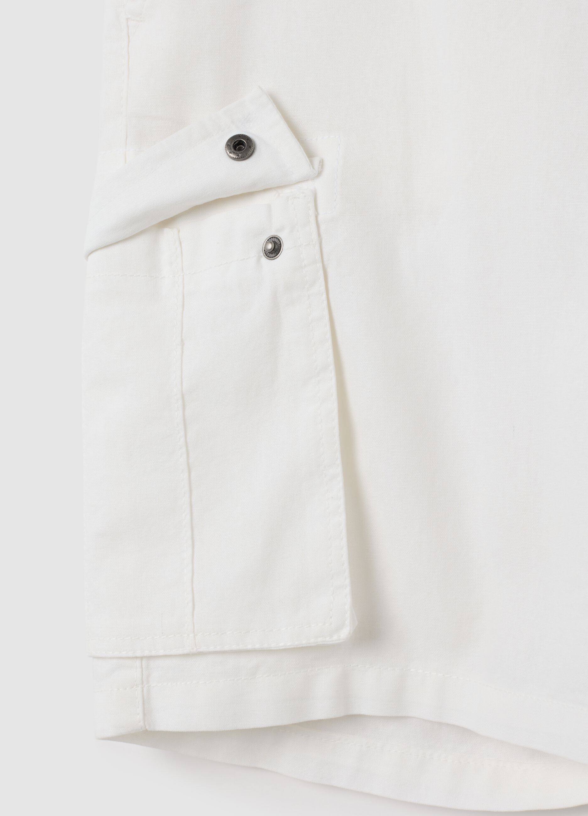 Men's white linen blend regular fit cargo shorts