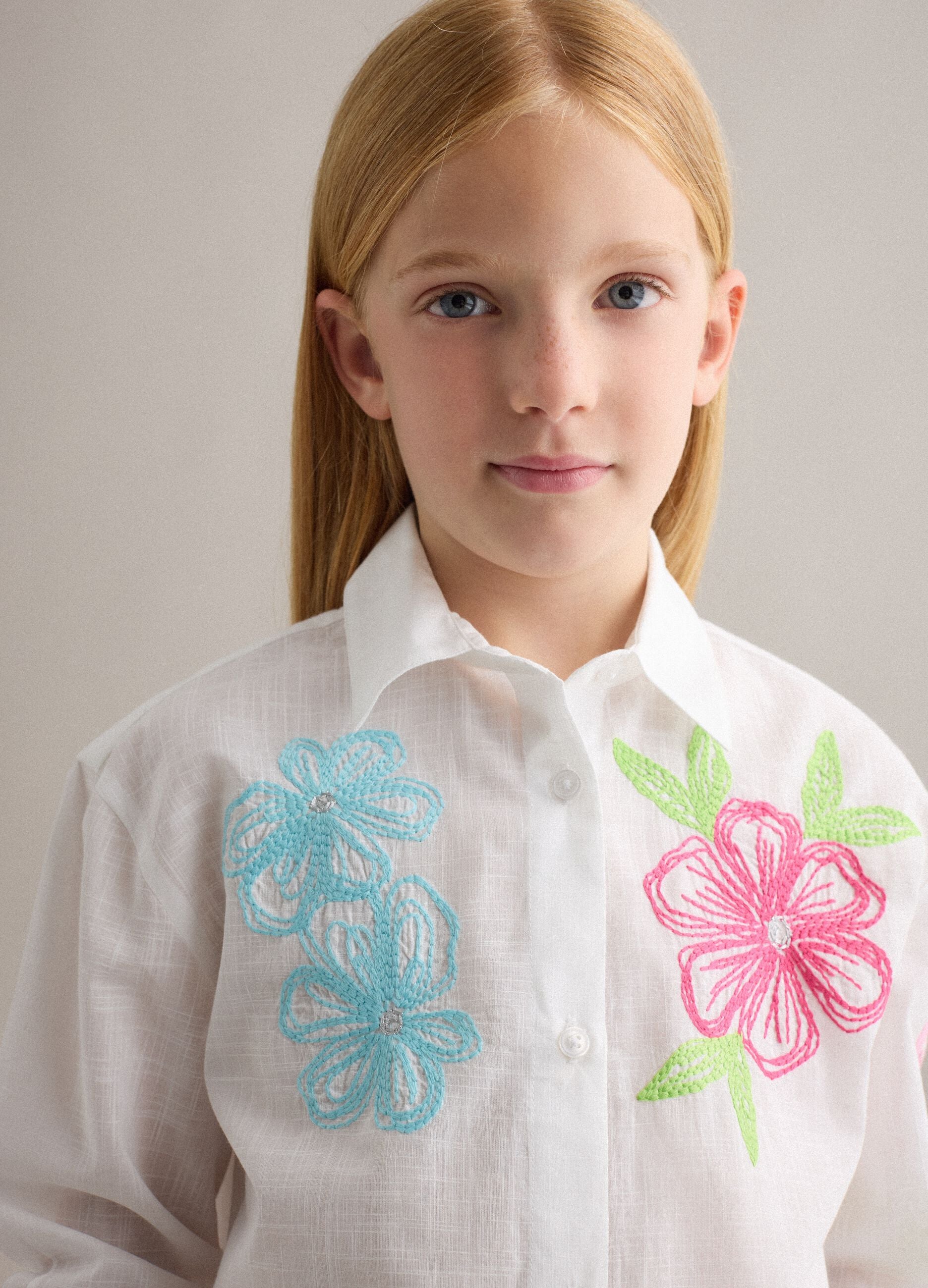 White pure cotton shirt with floral embroidery