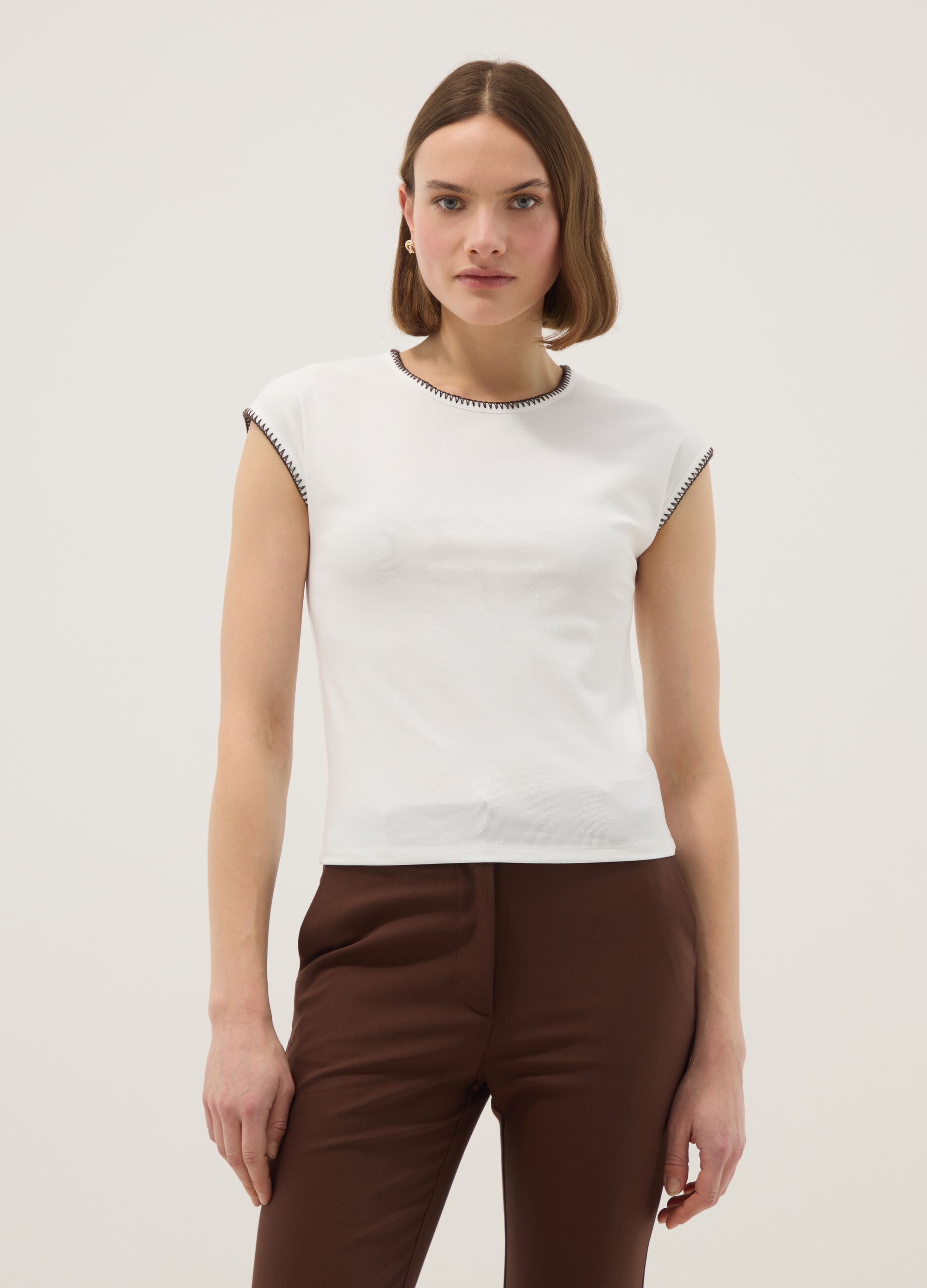 White regular fit stretch cotton t-shirt with stitching