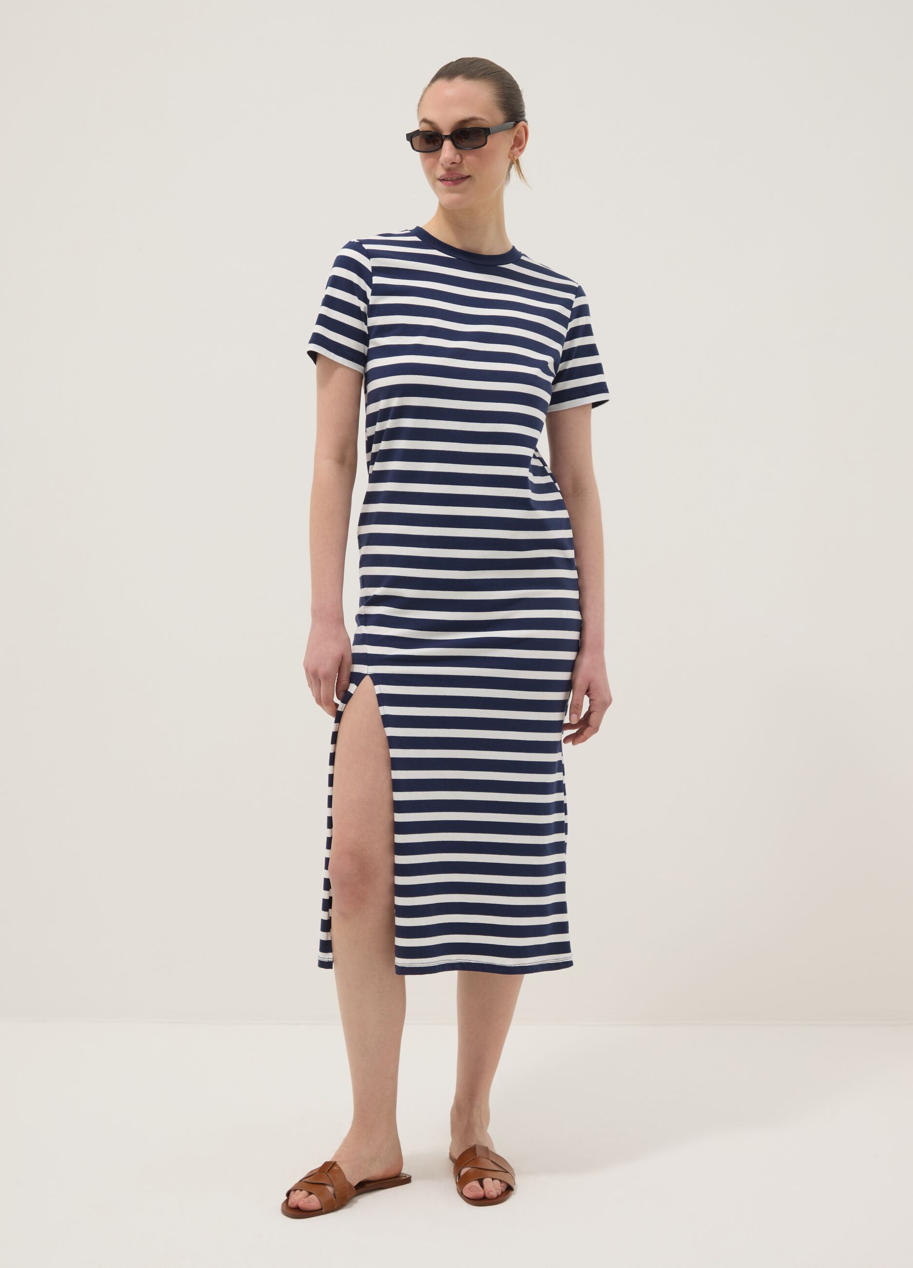 Abito maxi blu in cotone elasticizzato a righe