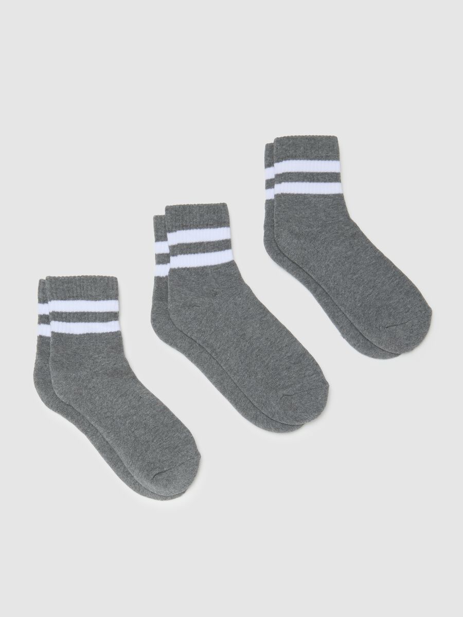 Multicolour cotton blend socks tripack set_0