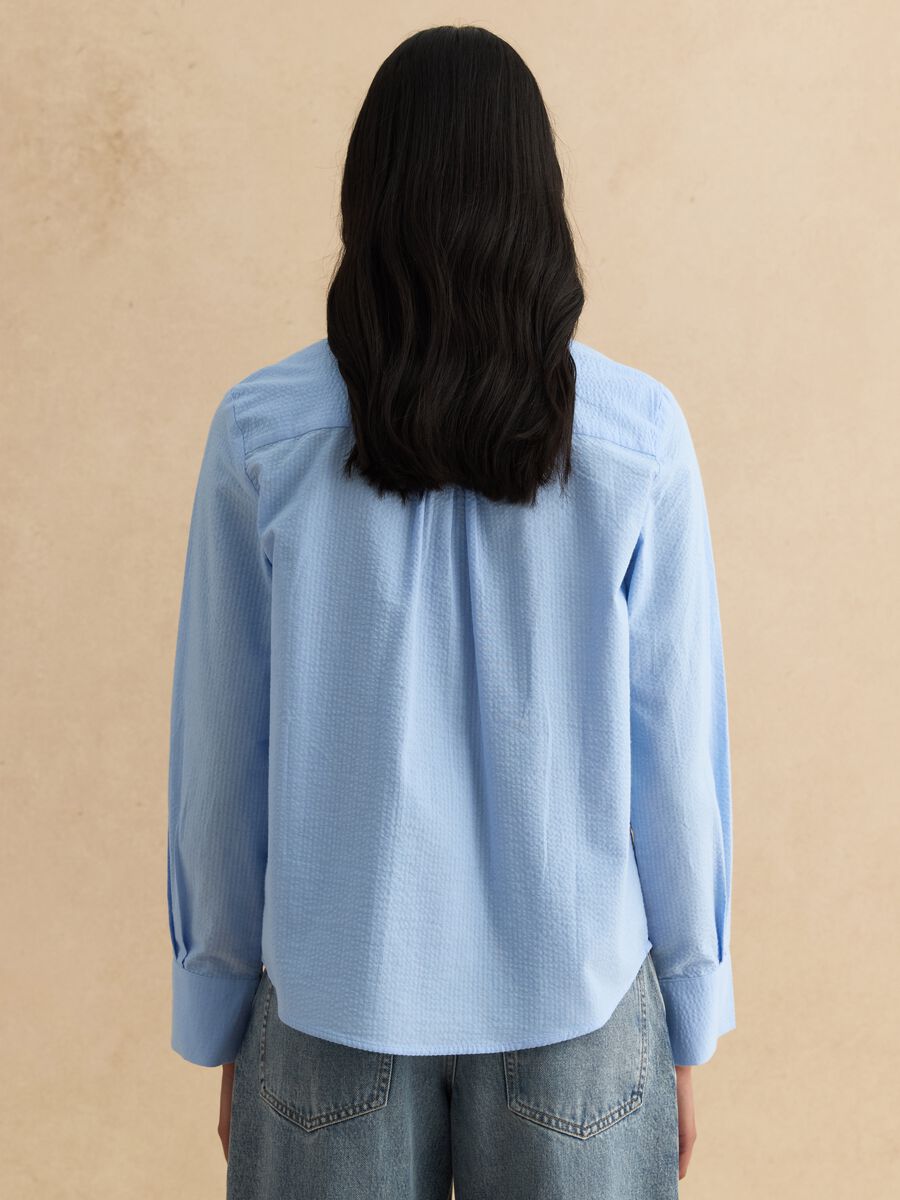 Pure cotton light blue regular fit shirt with bow collar_2