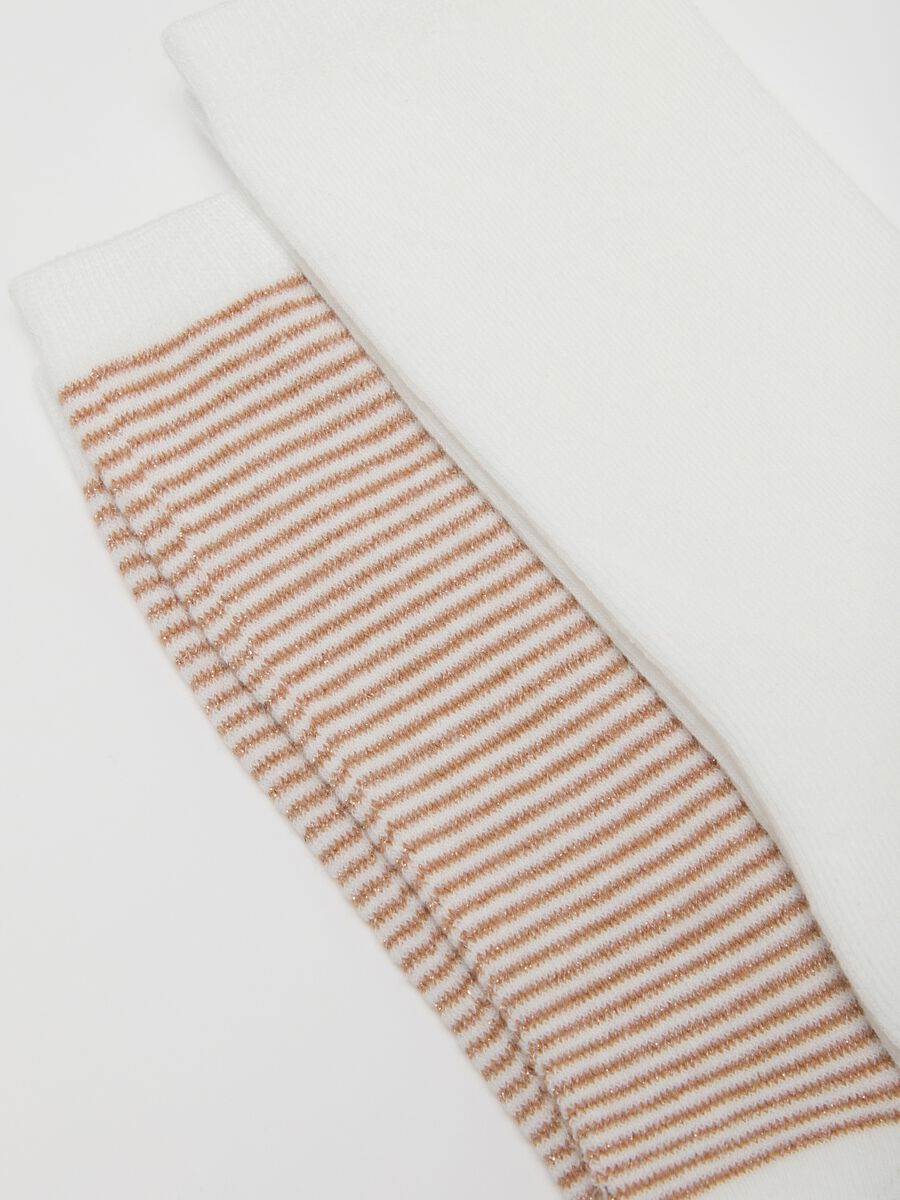 Pack of three long multicoloured elastic cotton socks_2