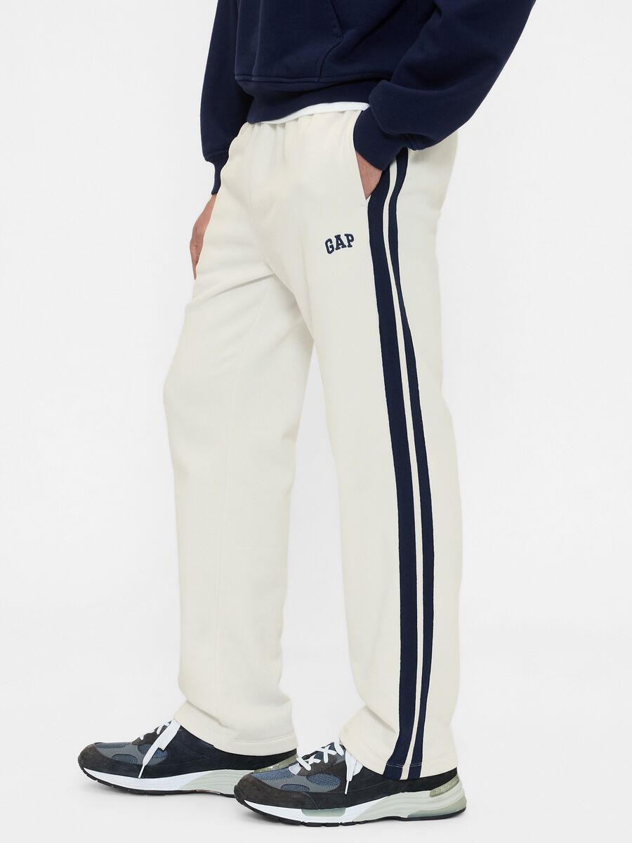 Men's White Trousers in Cotton and Polyester Blend_4