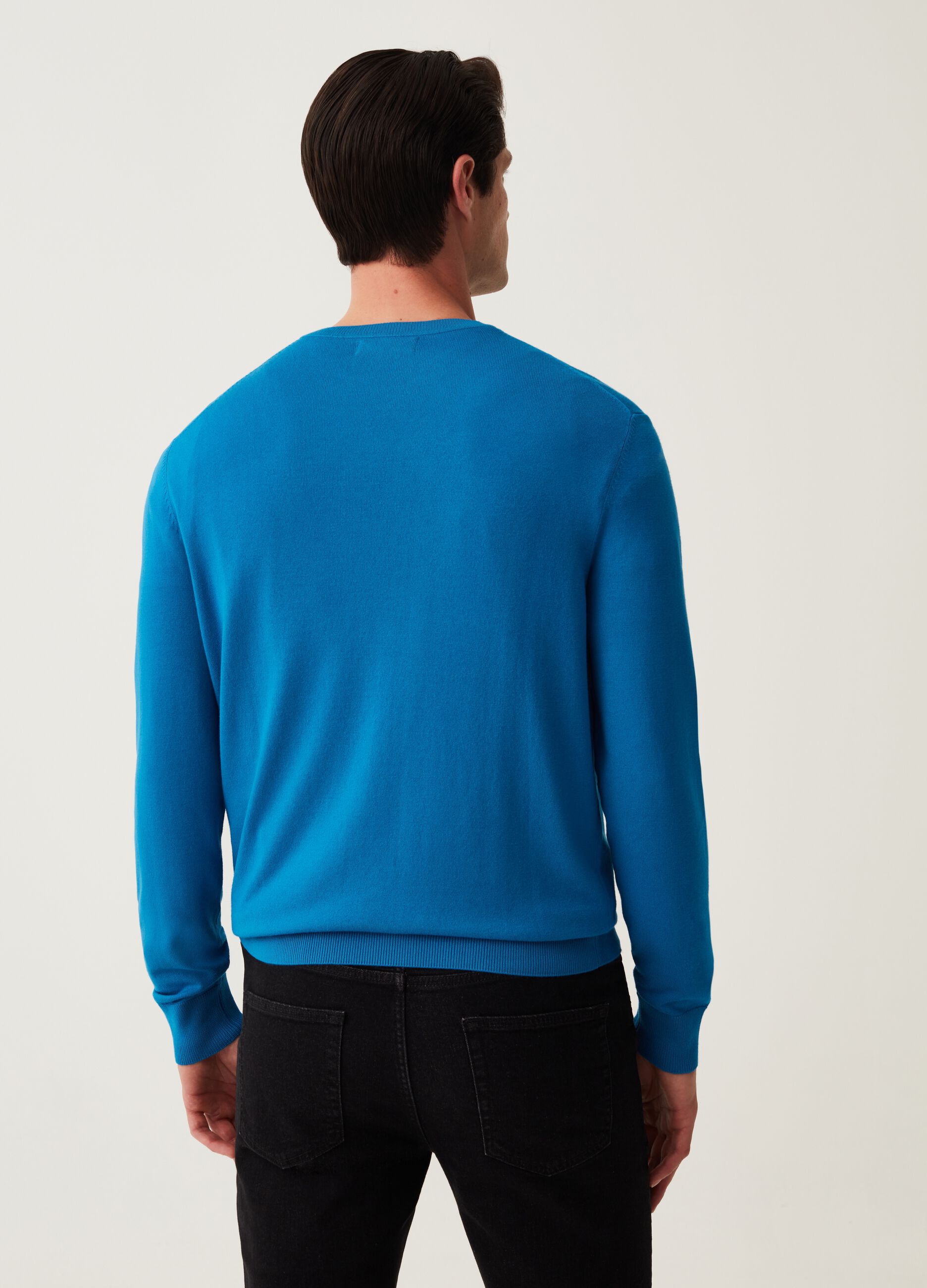 Pullover con scollo rotondo_2