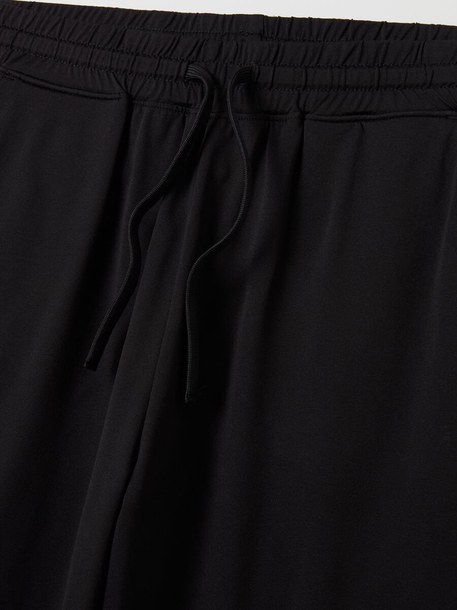 Technical fabric joggers with drawstring_5