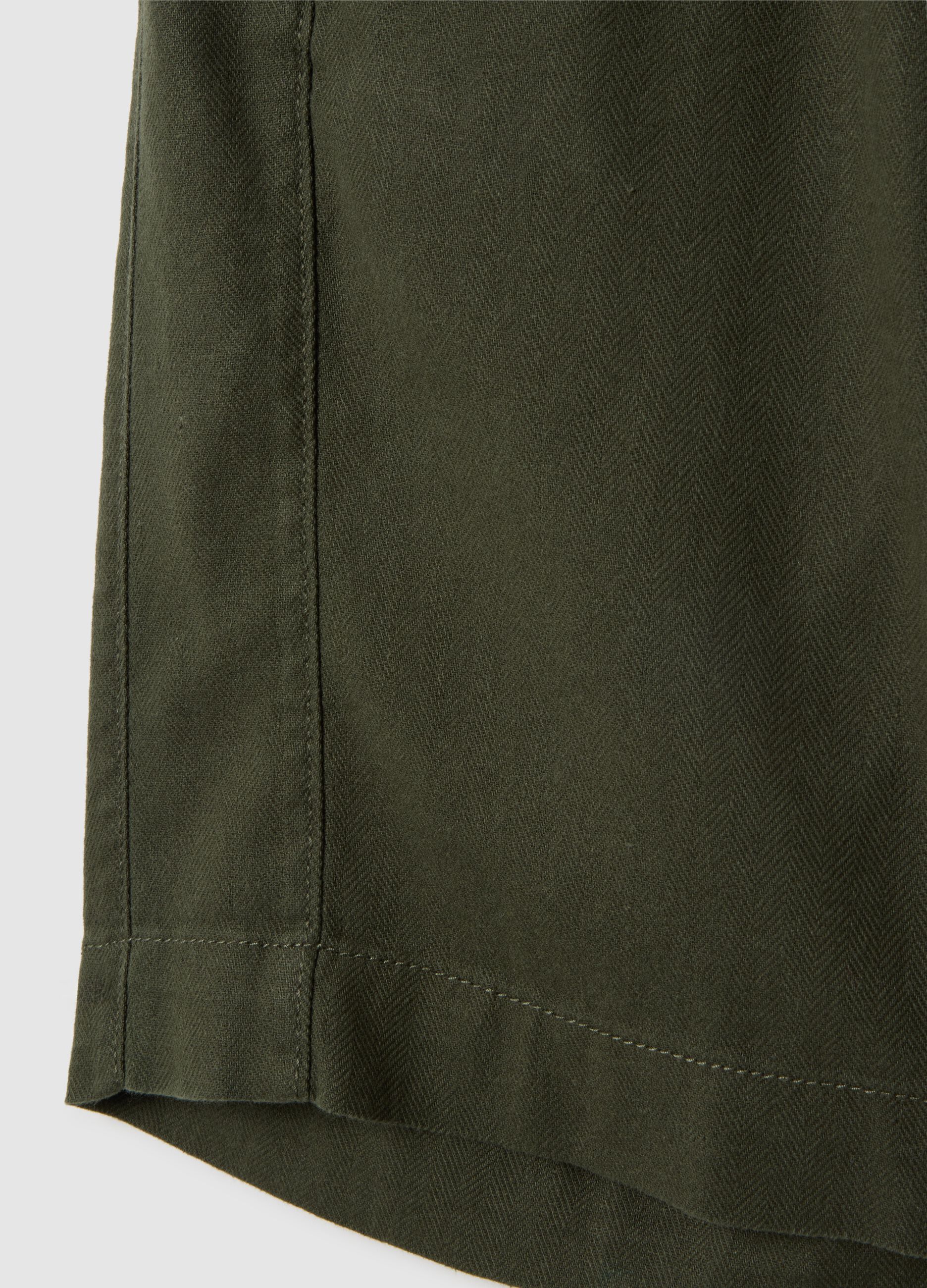 Men's green cotton blend regular fit shorts