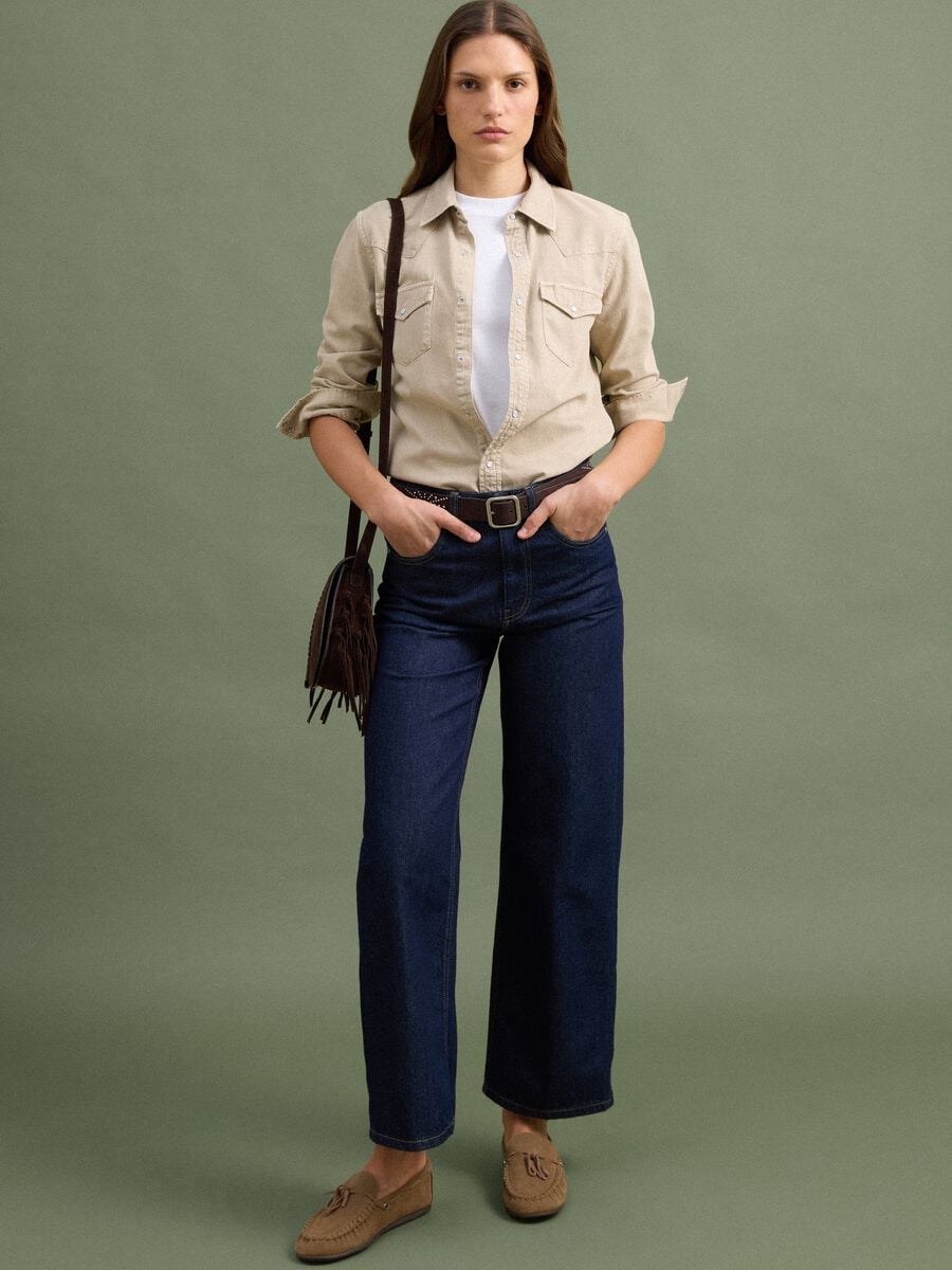 Camicia beige in puro cotone con bottoni a pressione regular fit_2