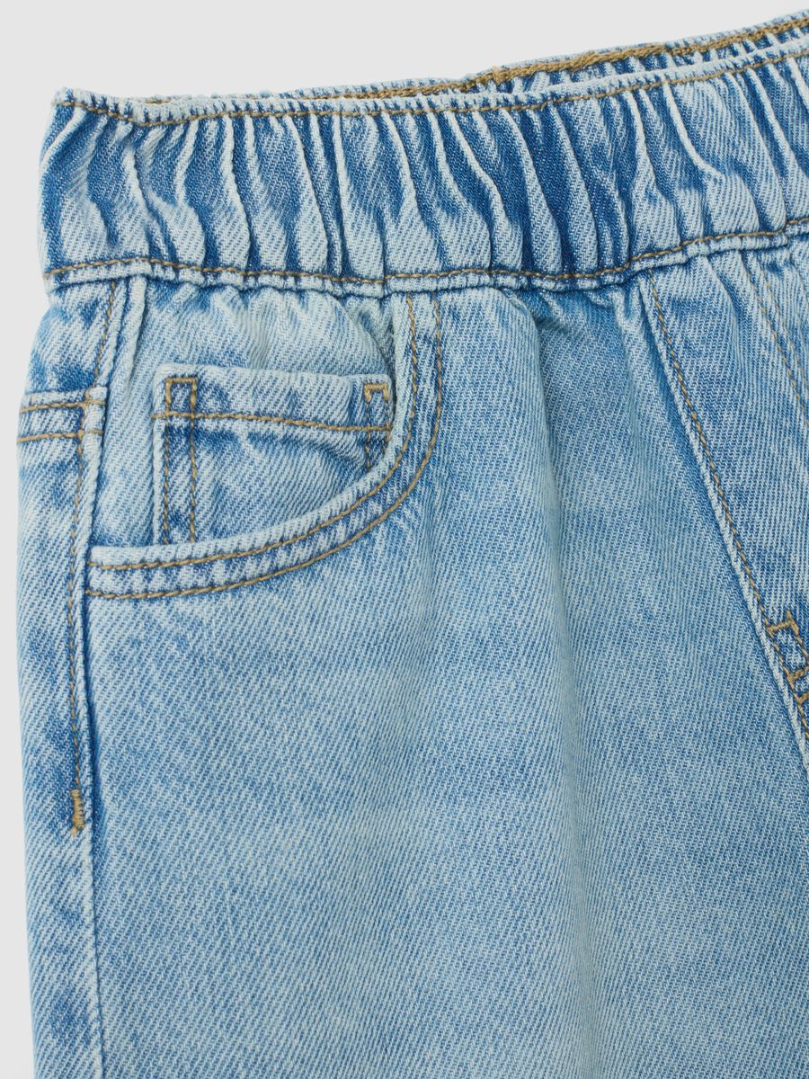 Jeans da bambina in puro cotone denim a gamba larga_3