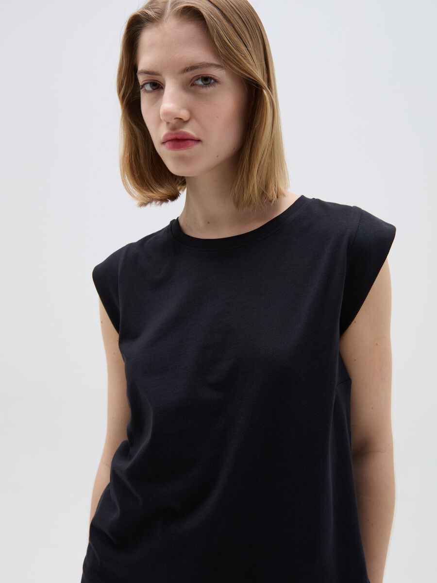 Relaxed-fit sleeveless T-shirt_0