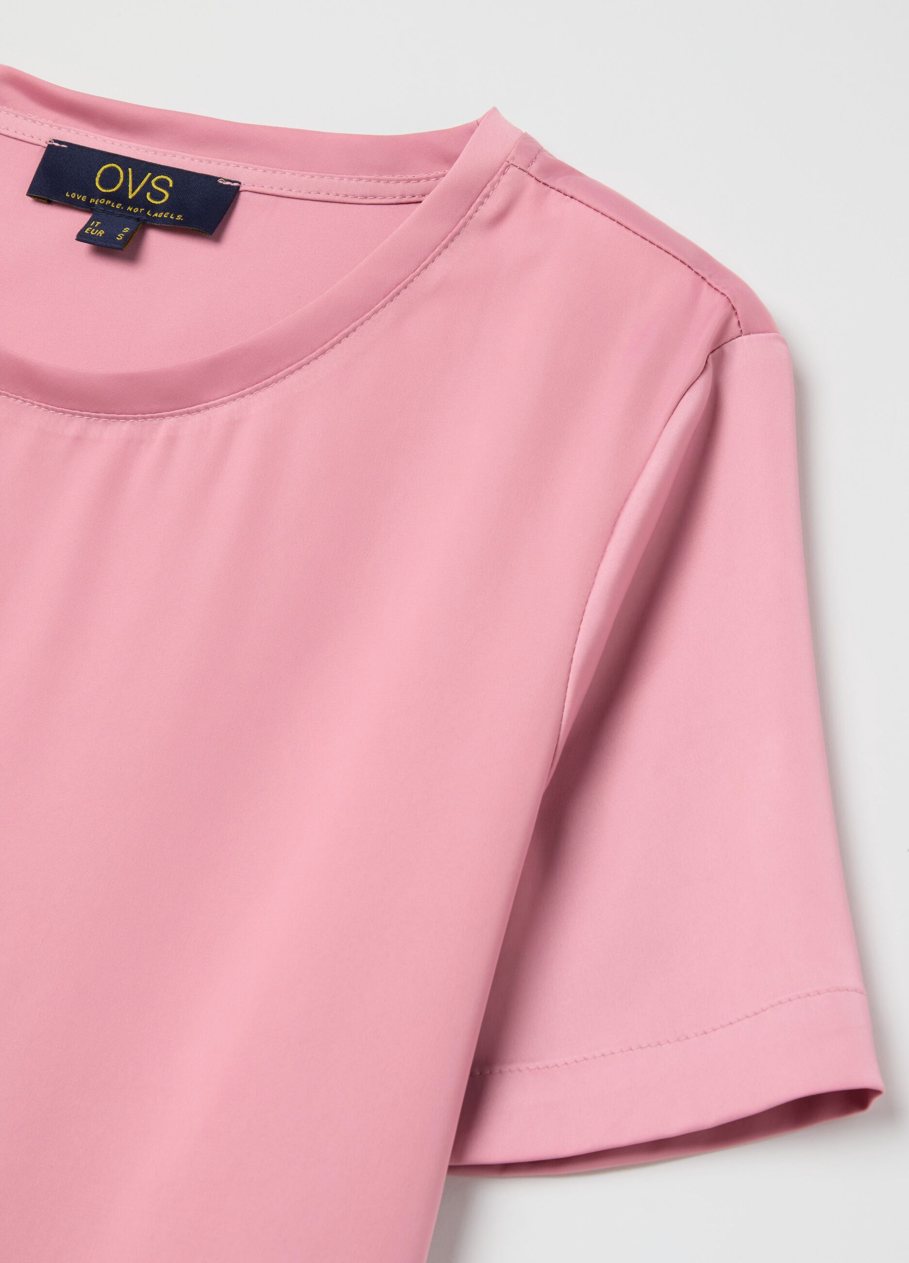 Short-sleeved blouse in satin