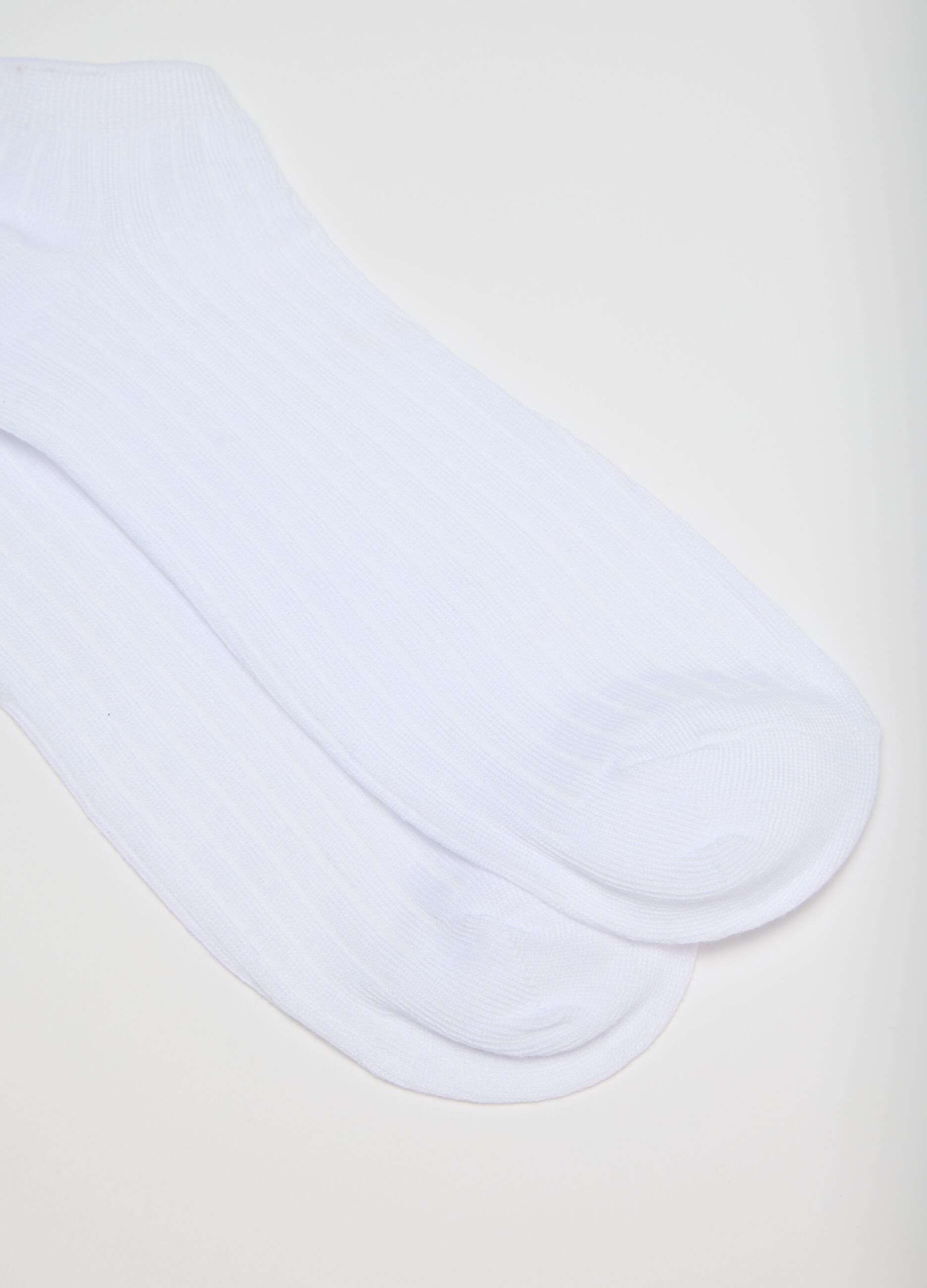 Men's White Cotton Blend Short Socks Tripack