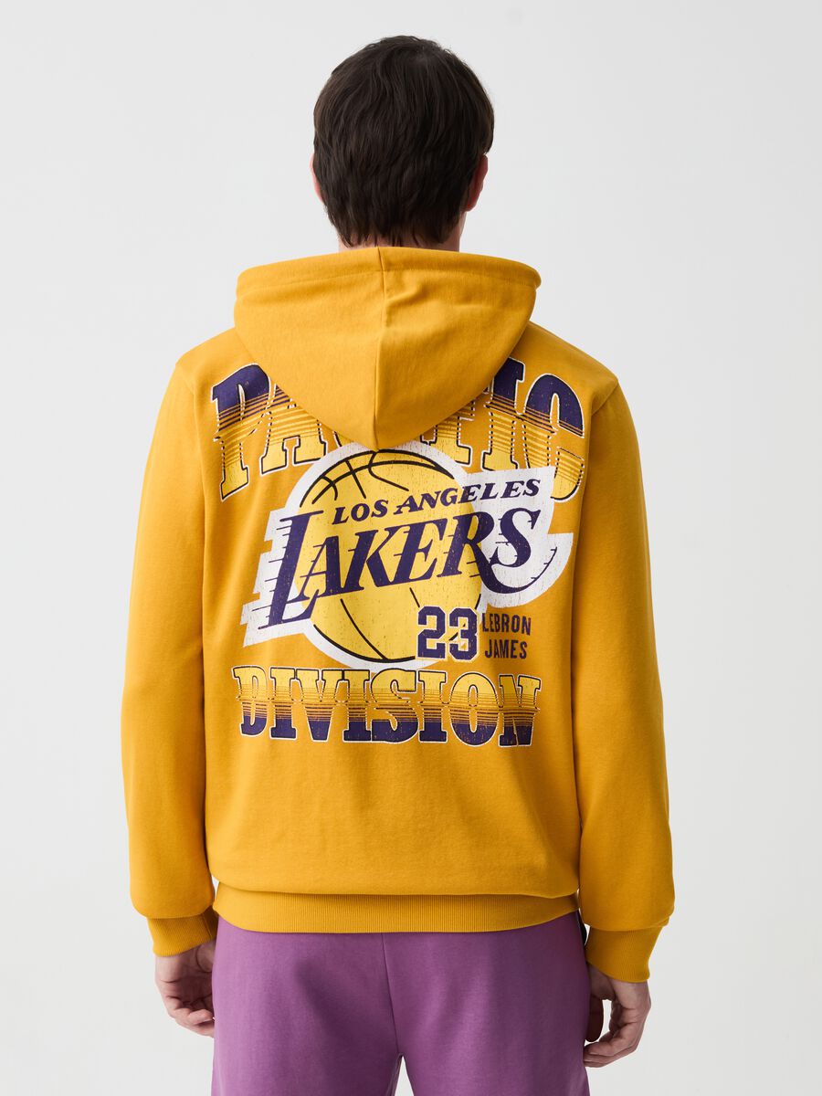 Sweatshirt with NBA Los Angeles Lakers print and hood_2