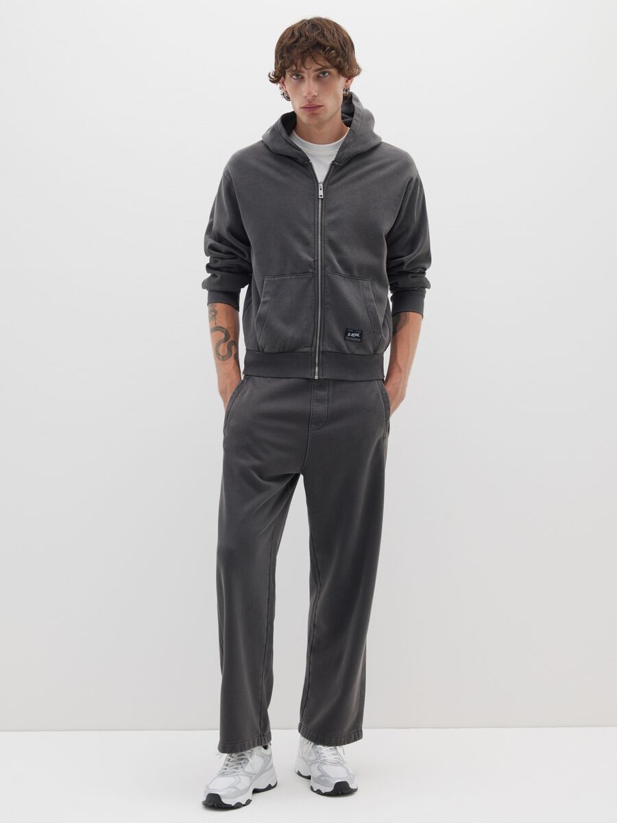 Black cotton blend hoodie with zip_2