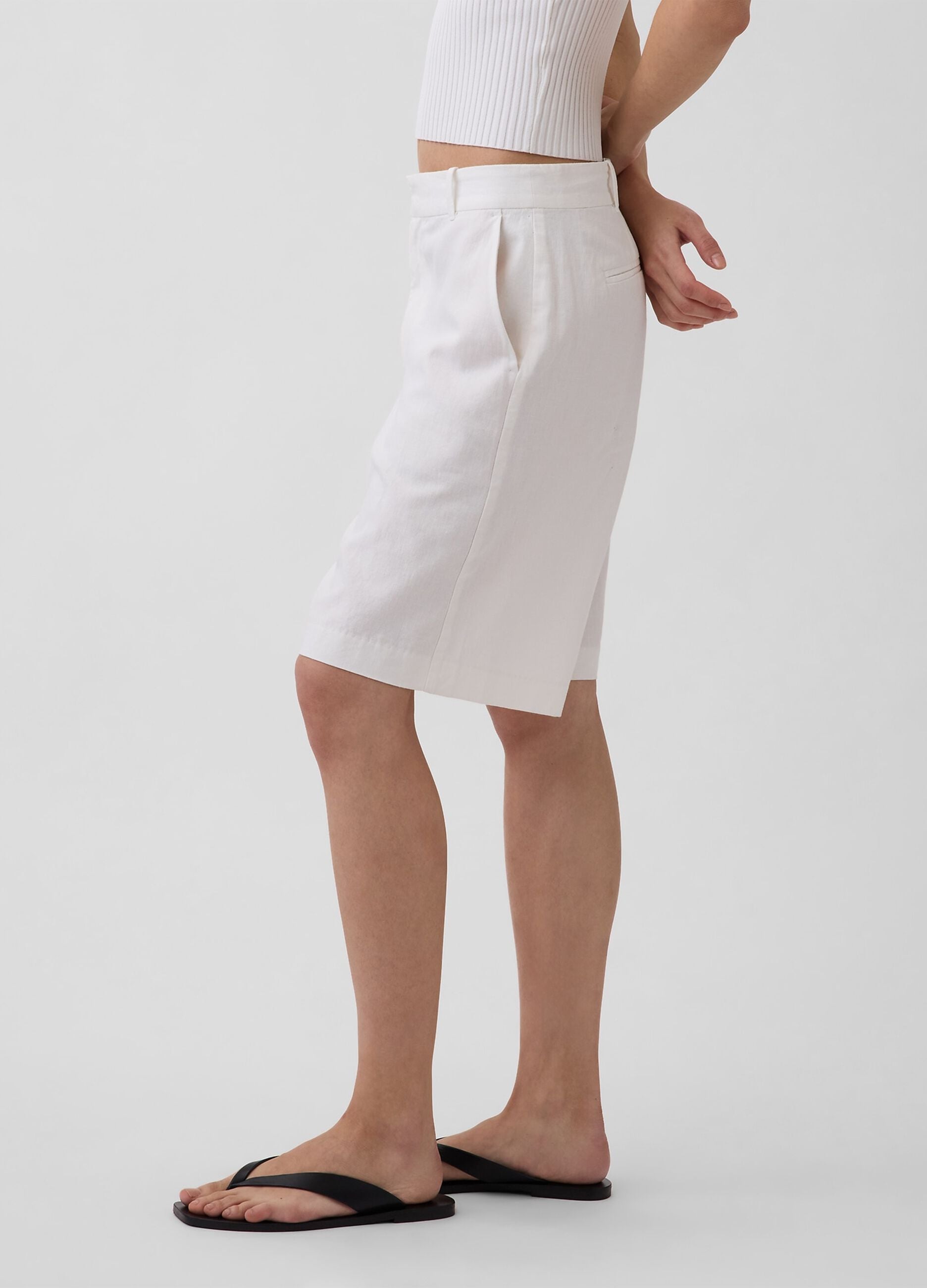 Linen and viscose blend shorts
