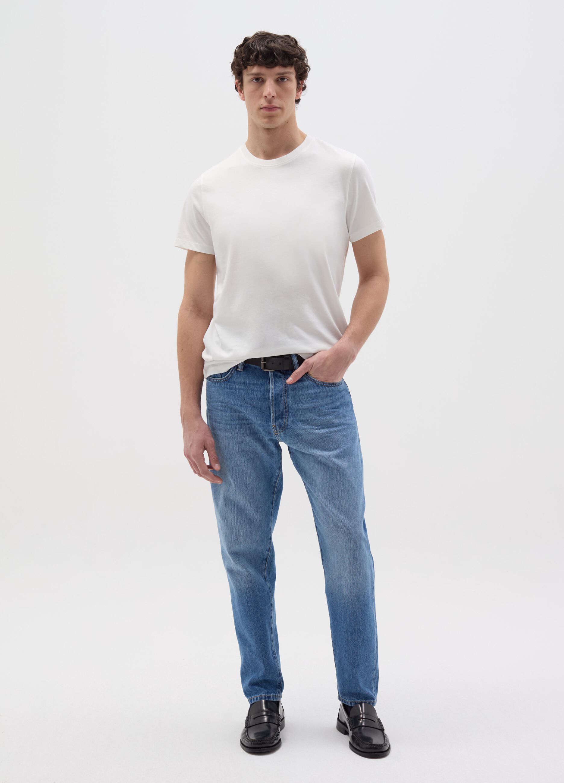 Relaxed-fit T-shirt with round neck