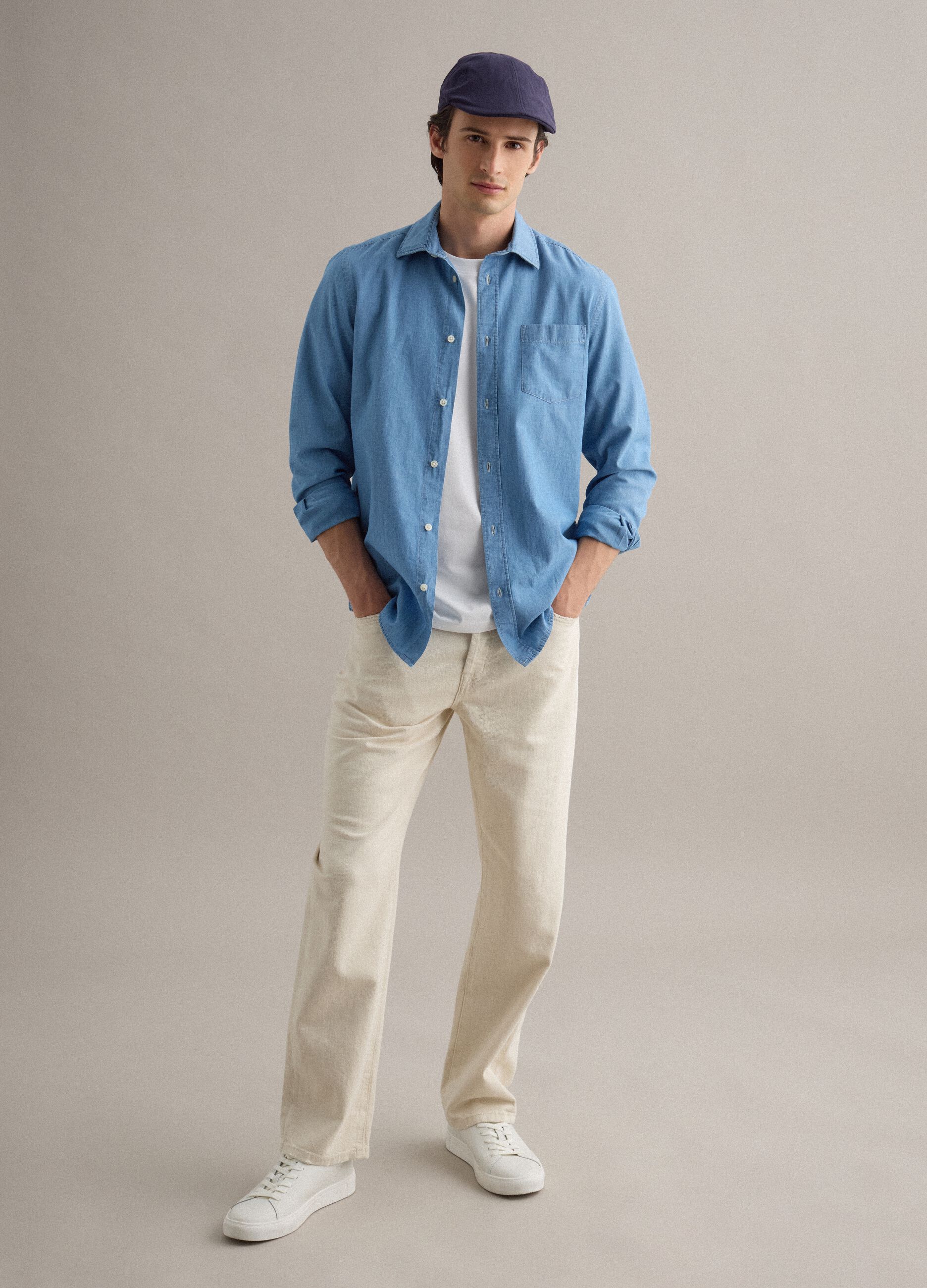 Camicia lavaggio chiaro in puro cotone