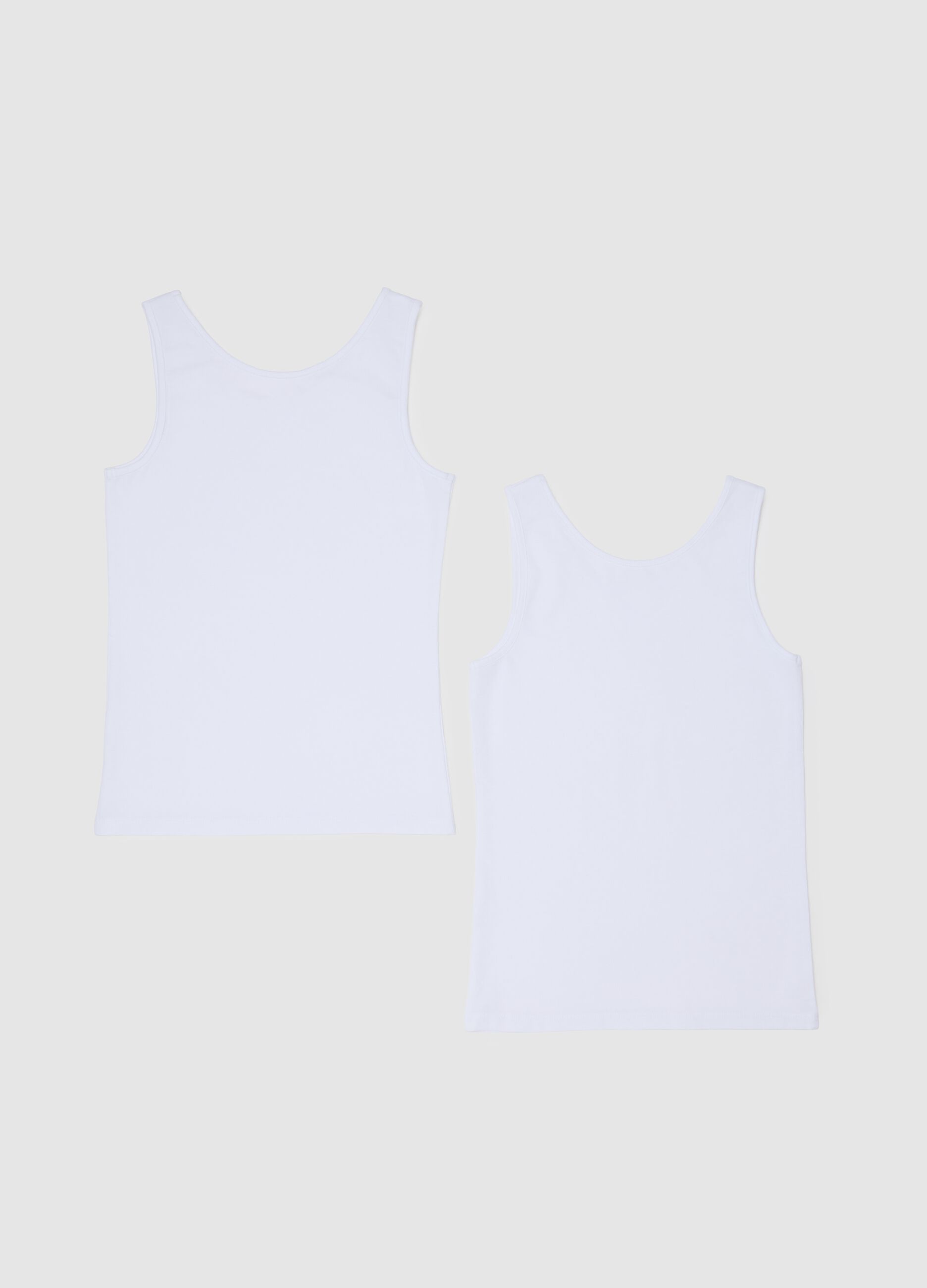 Set of two white cotton girls' vests with regular fit