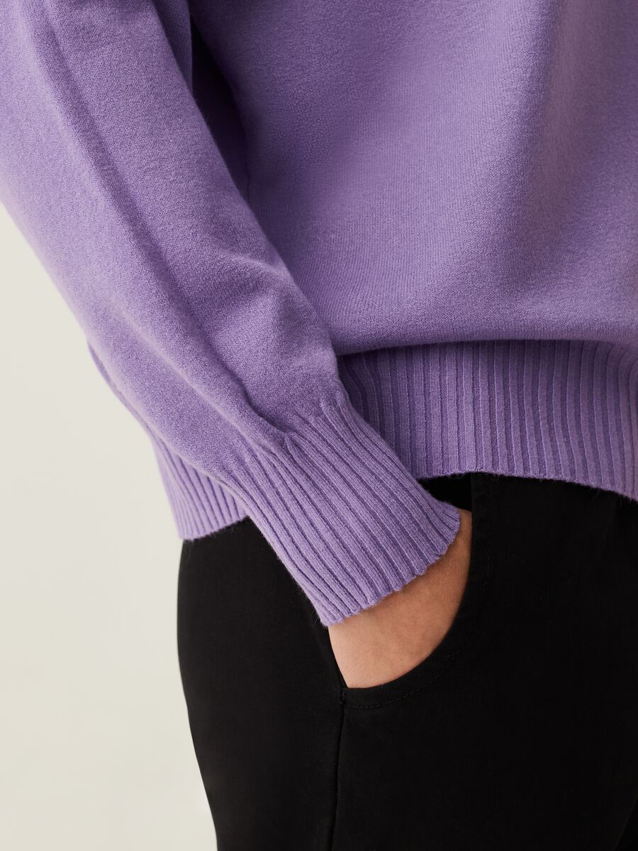 Maglia oversize con scollo a barca_3