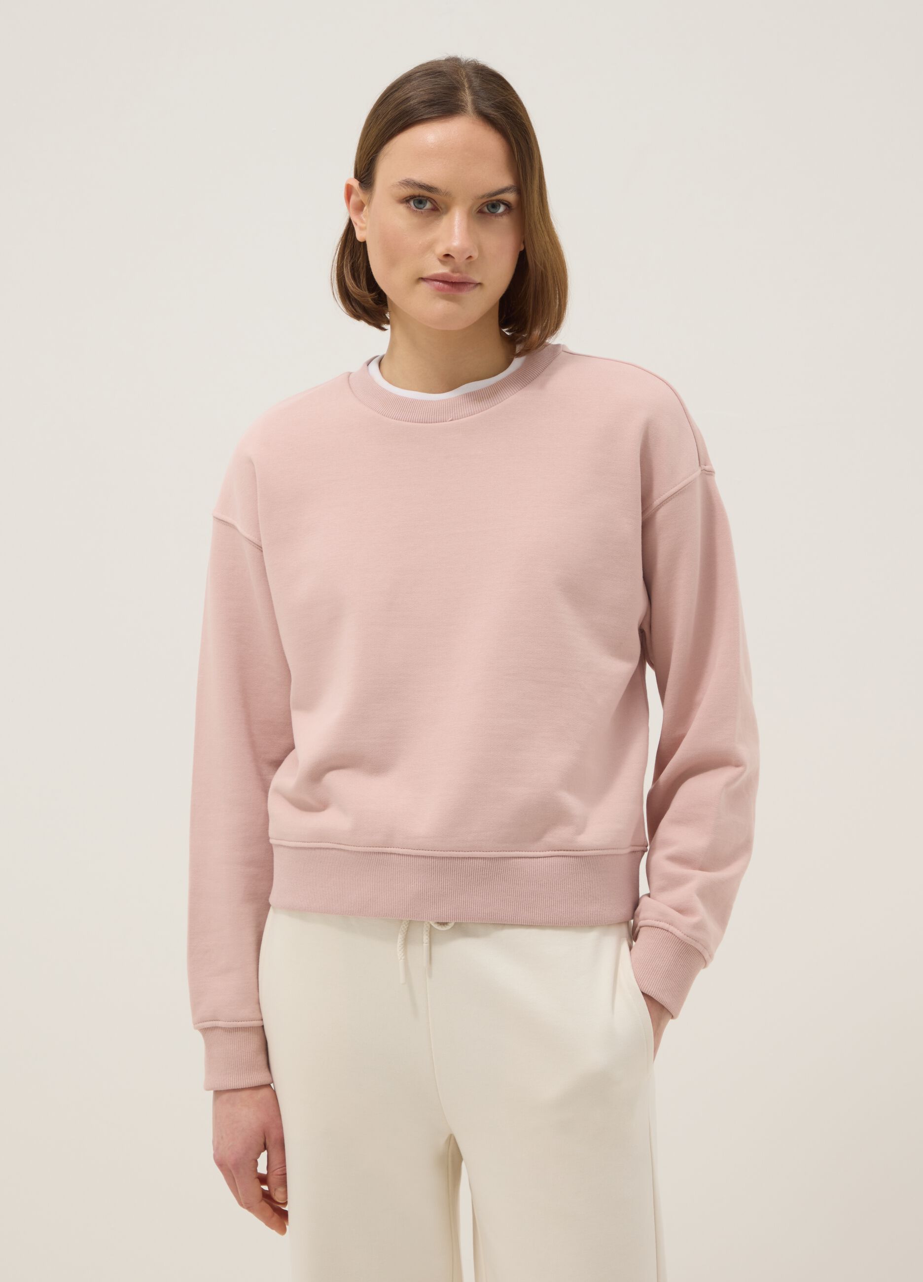 Pink cotton-blend sweatshirt in regular fit with round neck