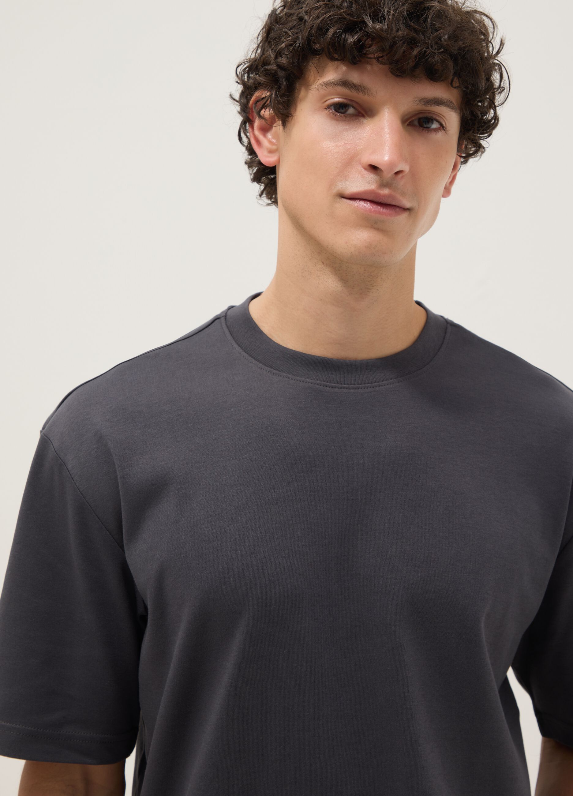 Grey pure cotton short-sleeve T-shirt in a relaxed fit