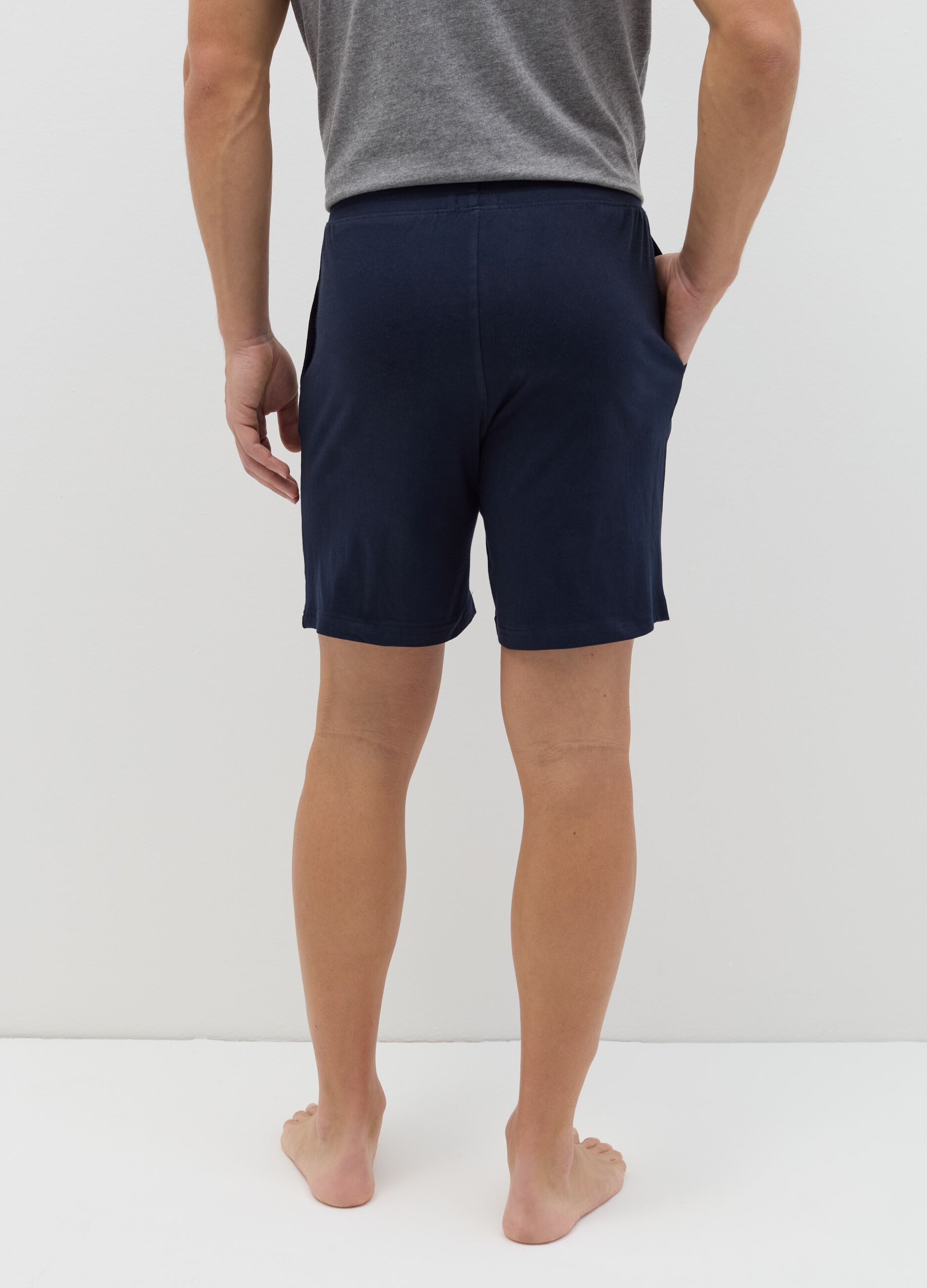 Short pyjama trousers with drawstring