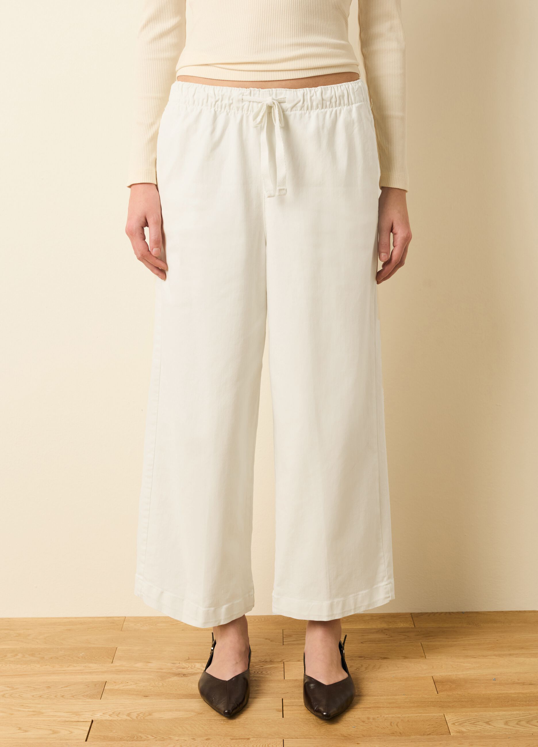 Wide-leg trousers in stretch cotton
