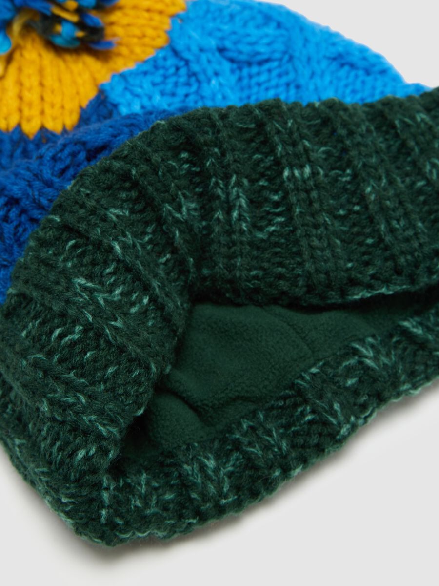 Cappello da bambino multicolor con pon pon_2