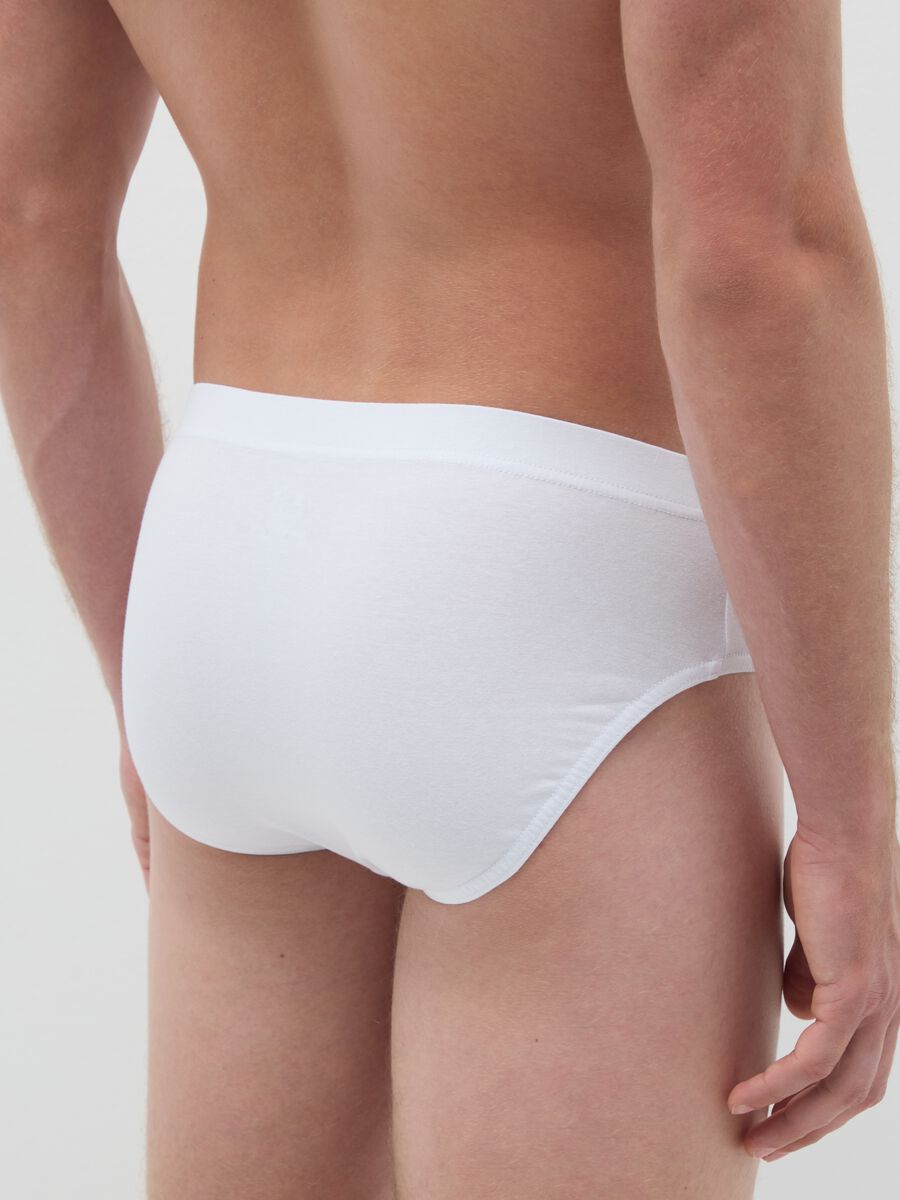 White Cotton Regular Fit Briefs_3