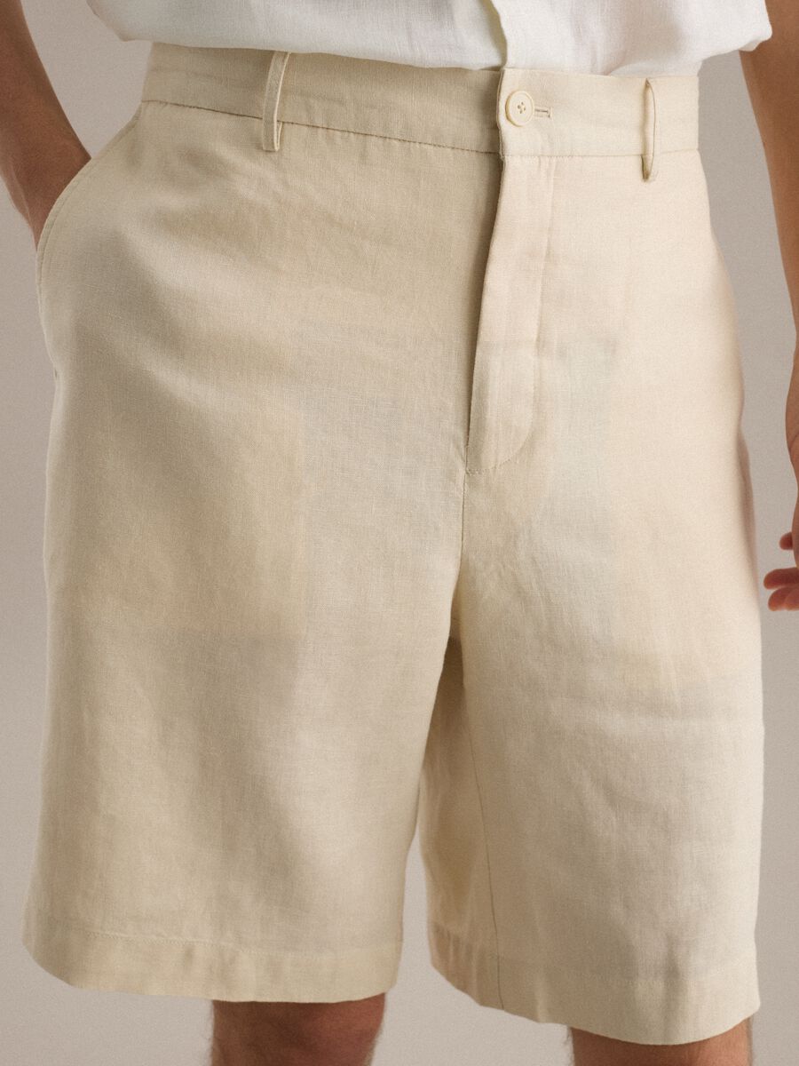 Bermuda in puro lino bianchi regular fit_3