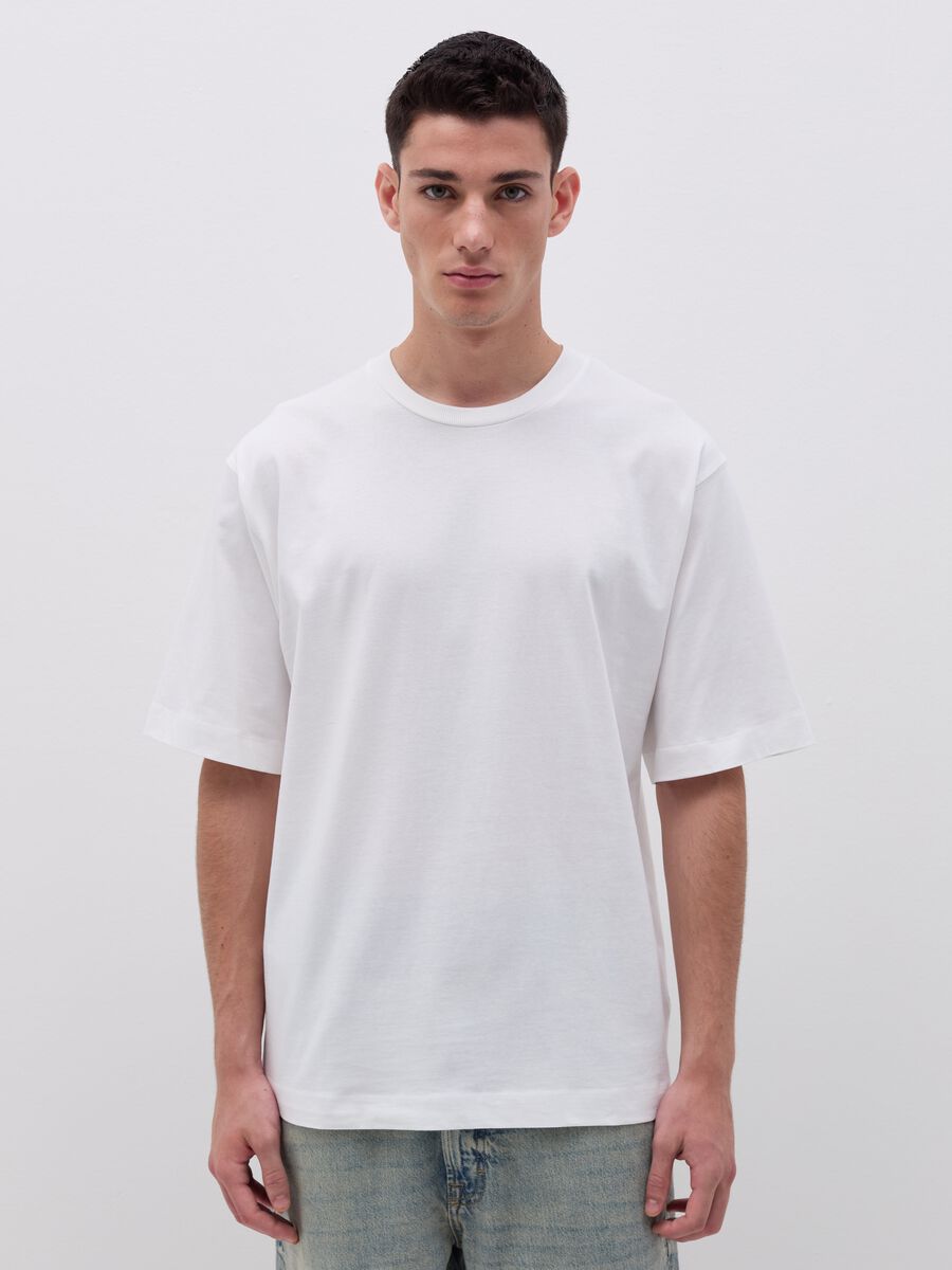 Cotton T-shirt with round neck_0