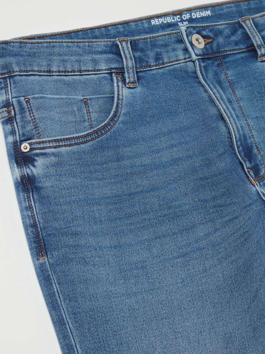 Slim-fit jeans with discolouring_5