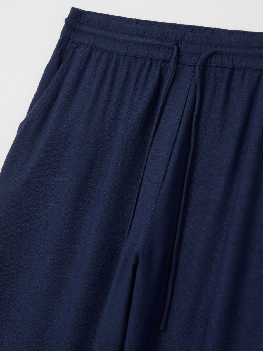Blue palazzo trousers in viscose and linen_5