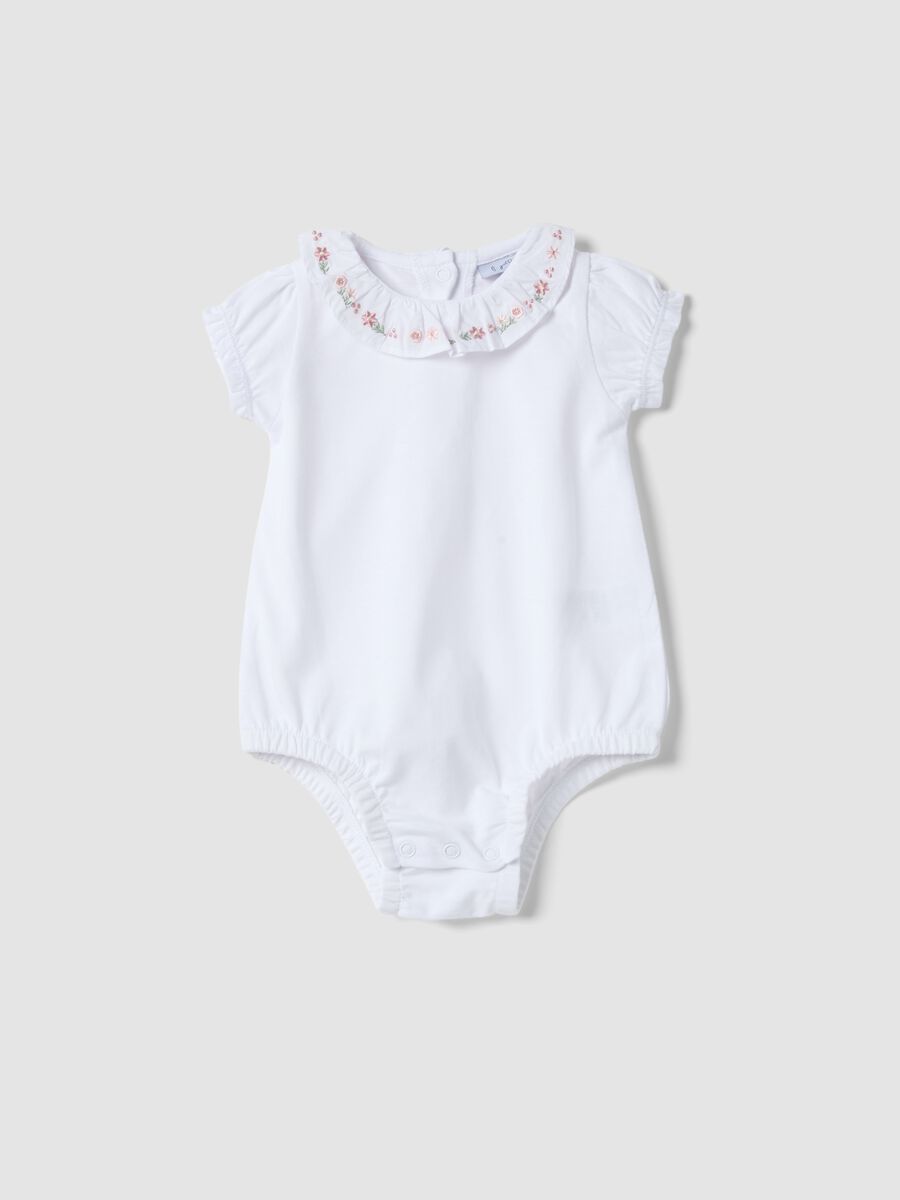 White organic cotton baby bodysuit with ruffled collar_0