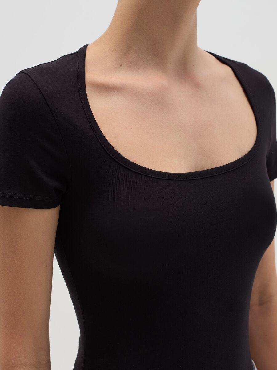 Solid colour bodysuit with short sleeves_2