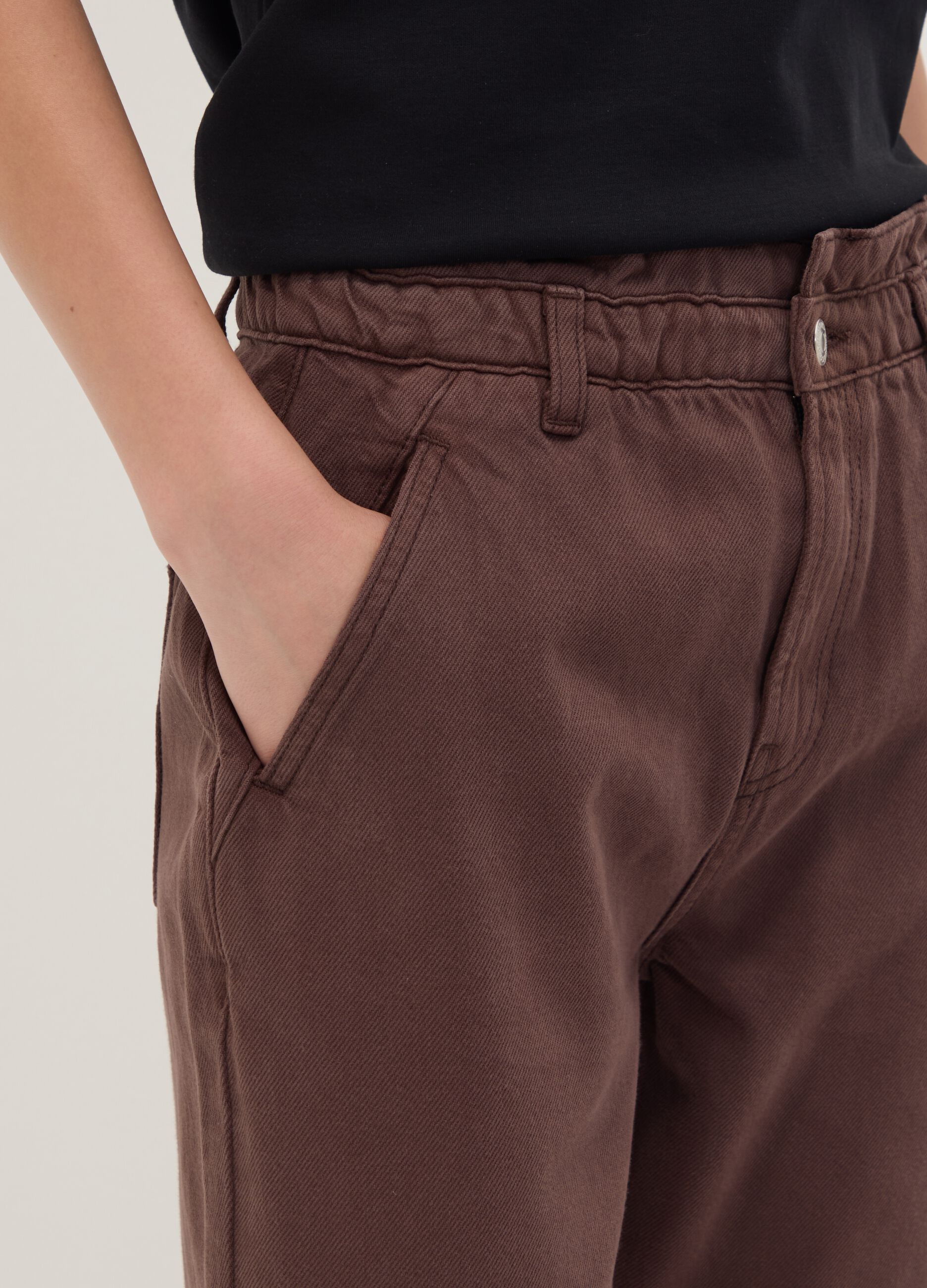 Brown baggy-fit pure cotton denim jeans with paperbag waist