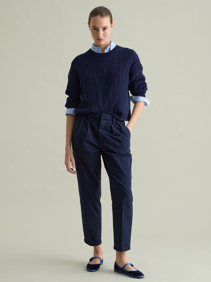Ribbed pullover with cable-knit design_1
