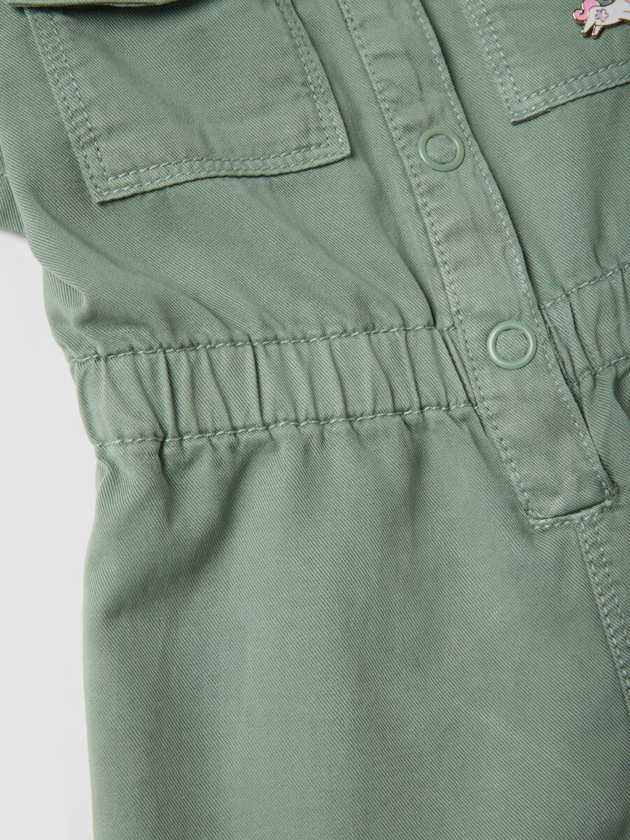 Romper in misto lyocell e cotone verde da bimba regular fit_3