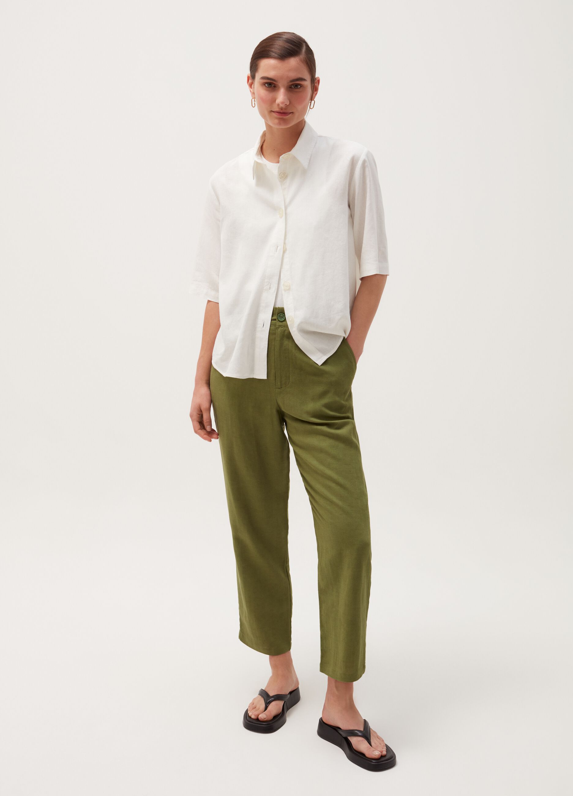 Ankle-fit trousers in linen and viscose