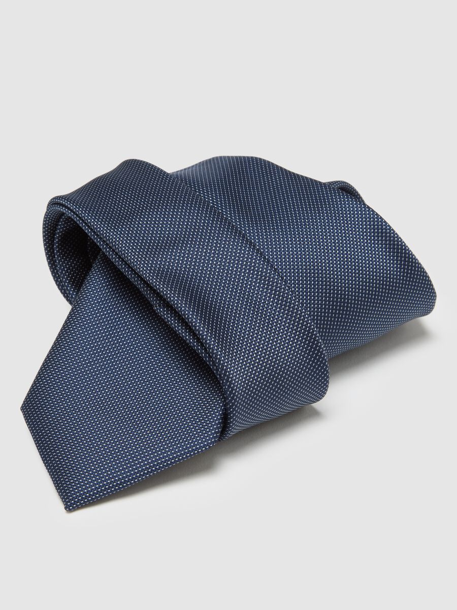 Cravatta blu in misto tessuto_2