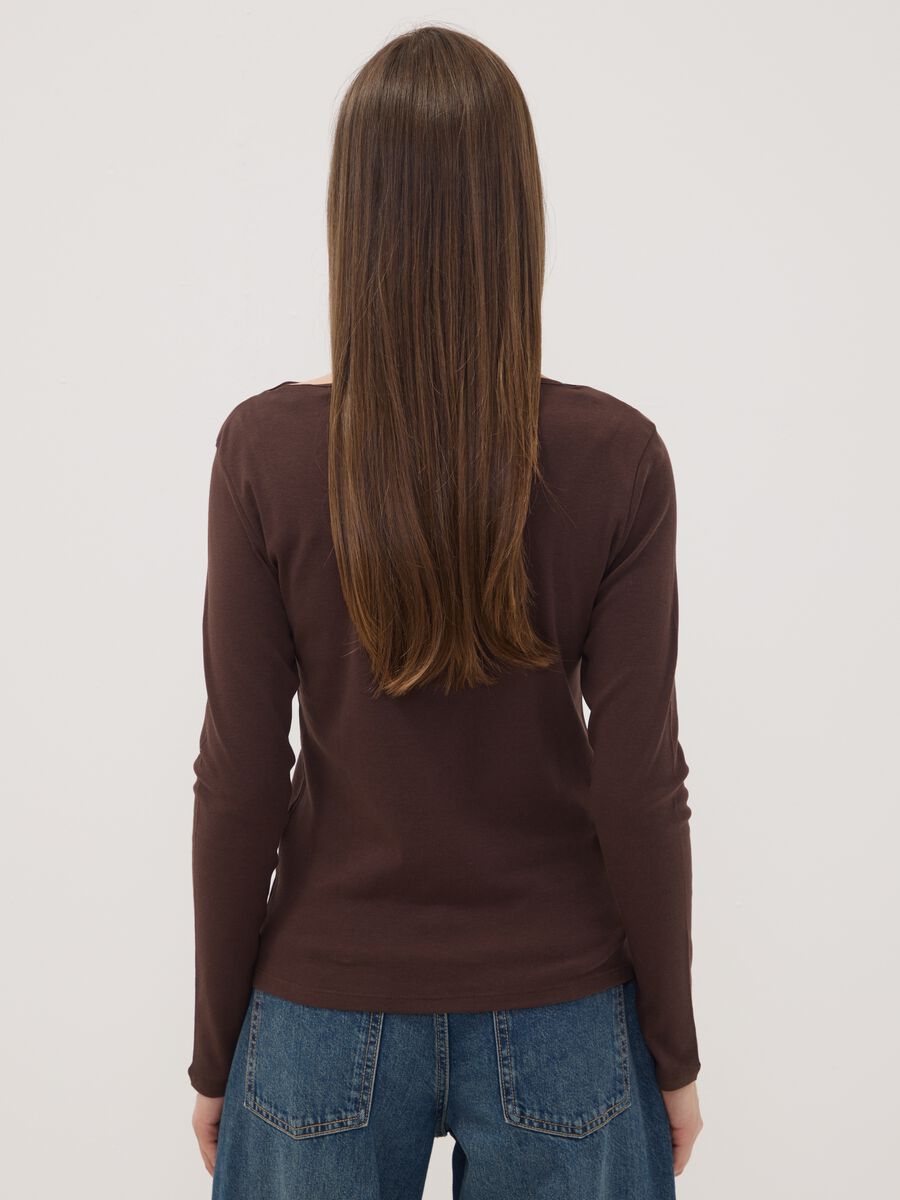 T-shirt marrone in puro cotone con girocollo_3
