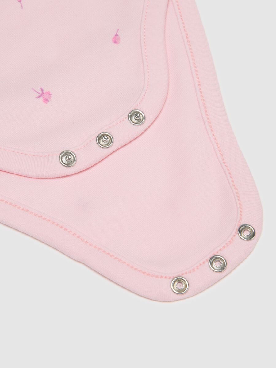 Tripack of pure cotton multicolor baby bodysuits_3