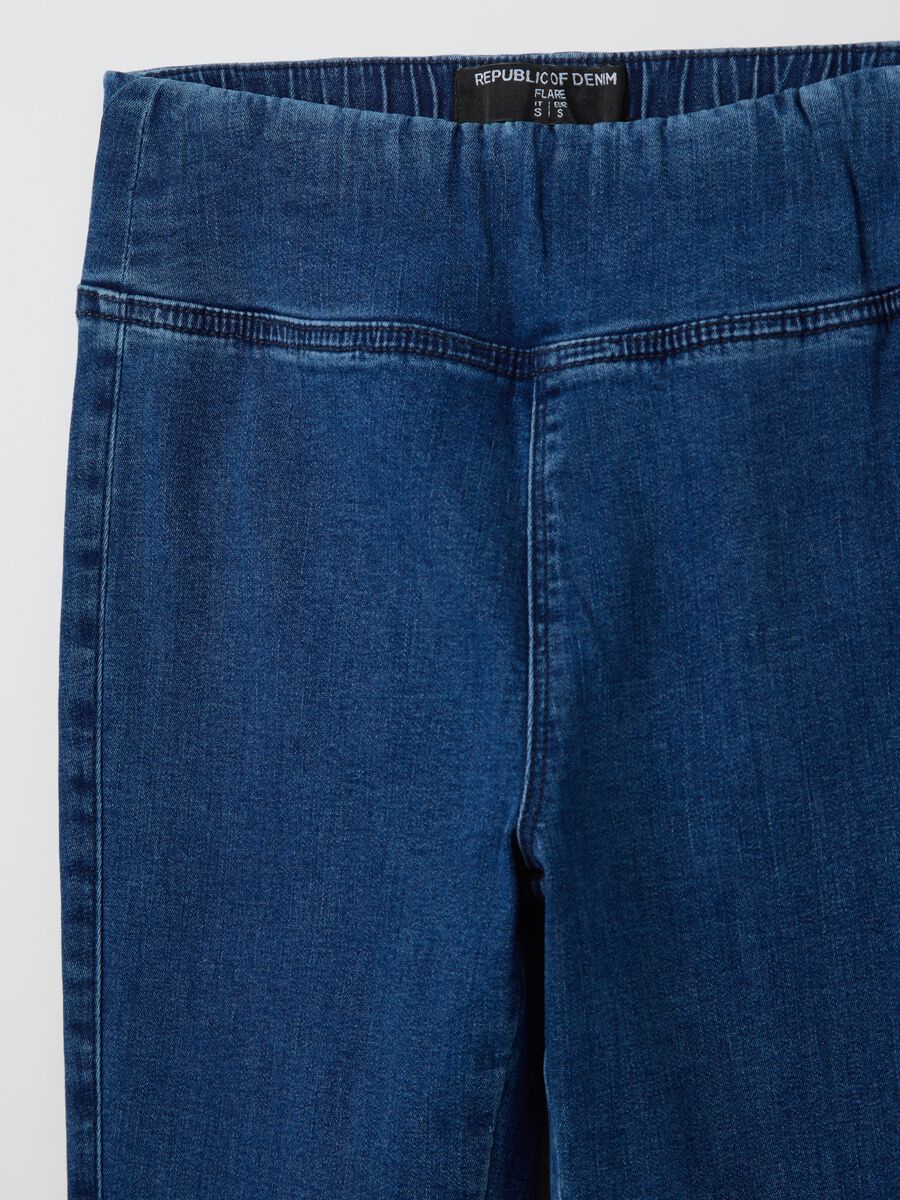 Flare-fit jeggings in stretch denim_5