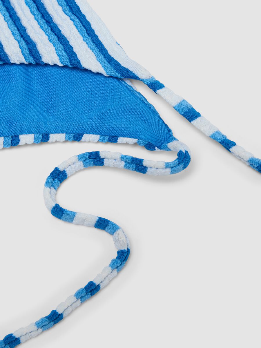 Slip bikini blu in tessuto elasticizzato a righe_5