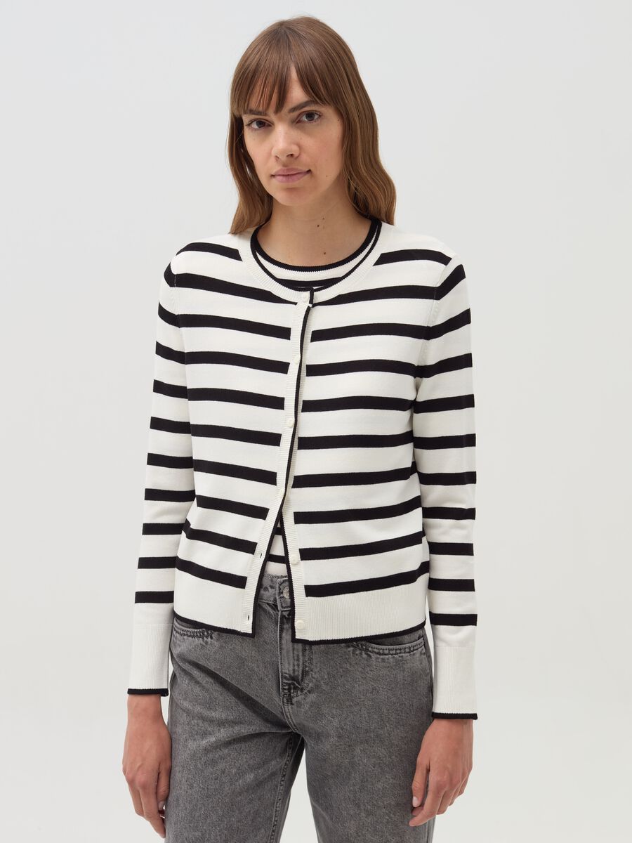 Striped cardigan with round neck_0