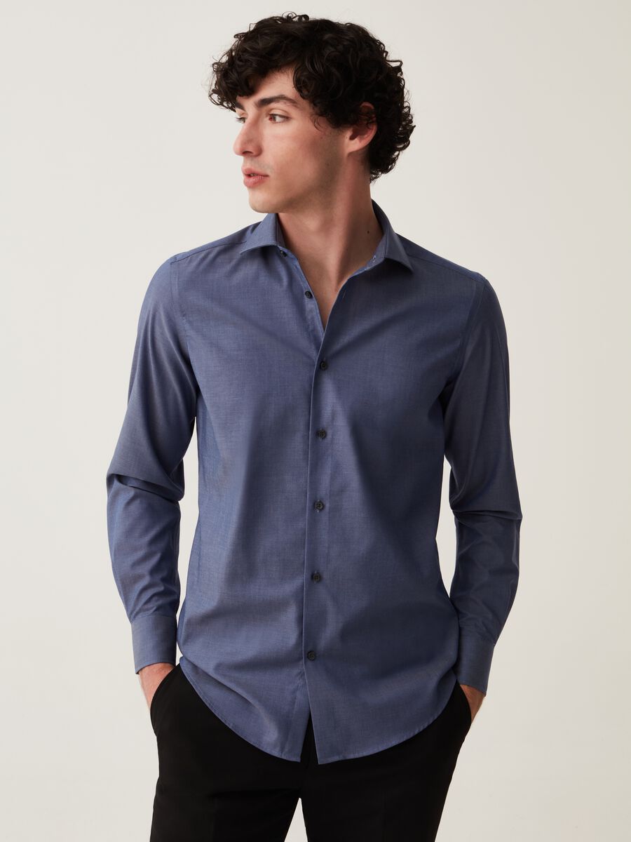 Slim-fit shirt in no-iron cotton chambray_1
